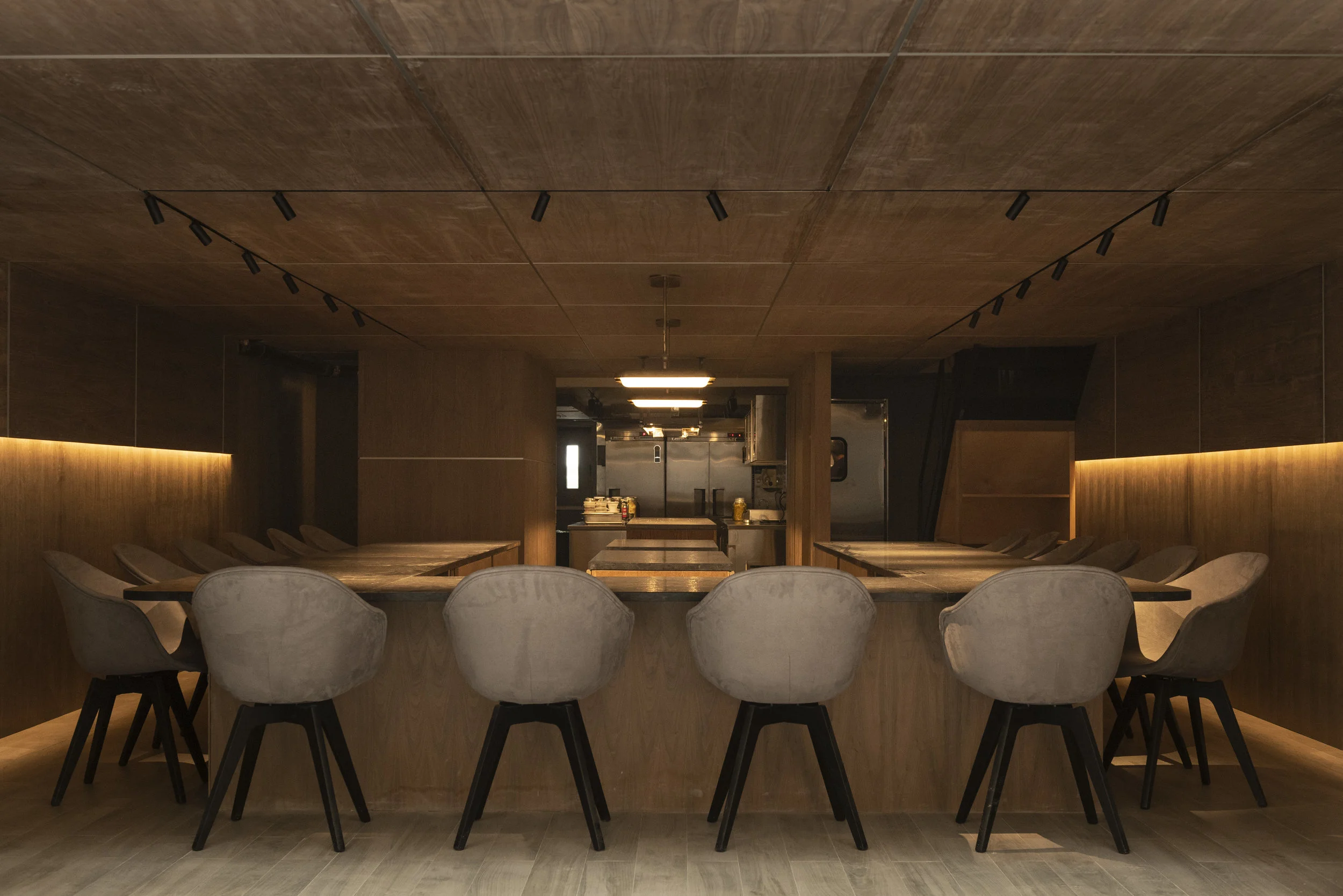 Atomix_Dining Room_Photo Credit Evan Sung.jpg