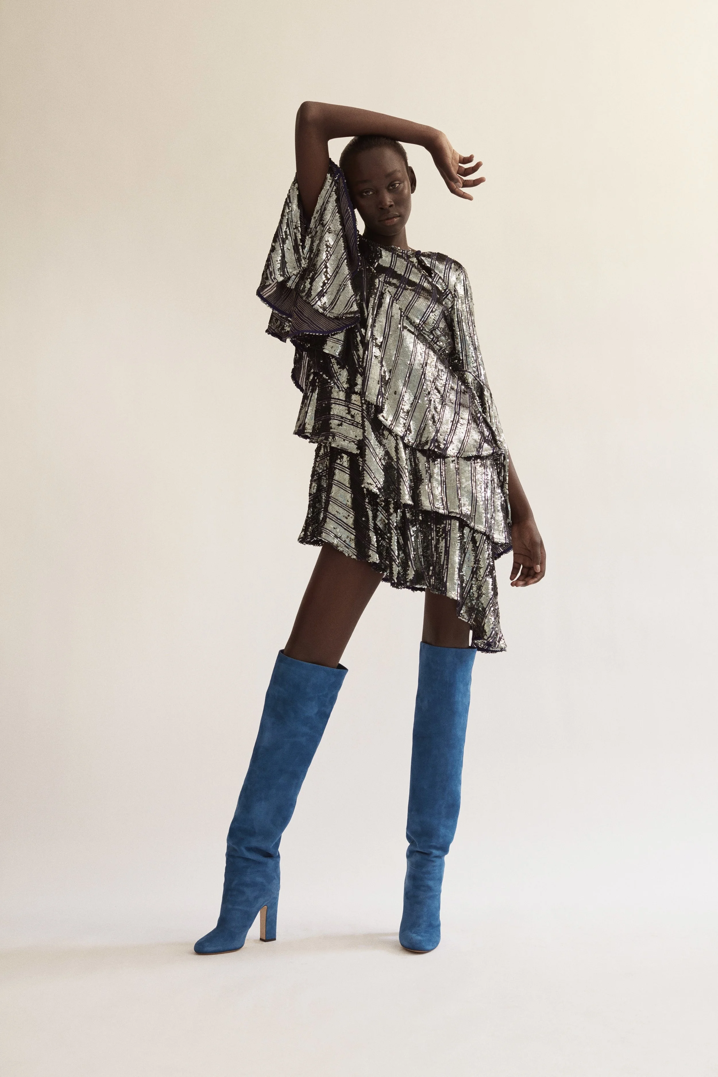 00021-osman-vogue-resort-2019-pr.jpg