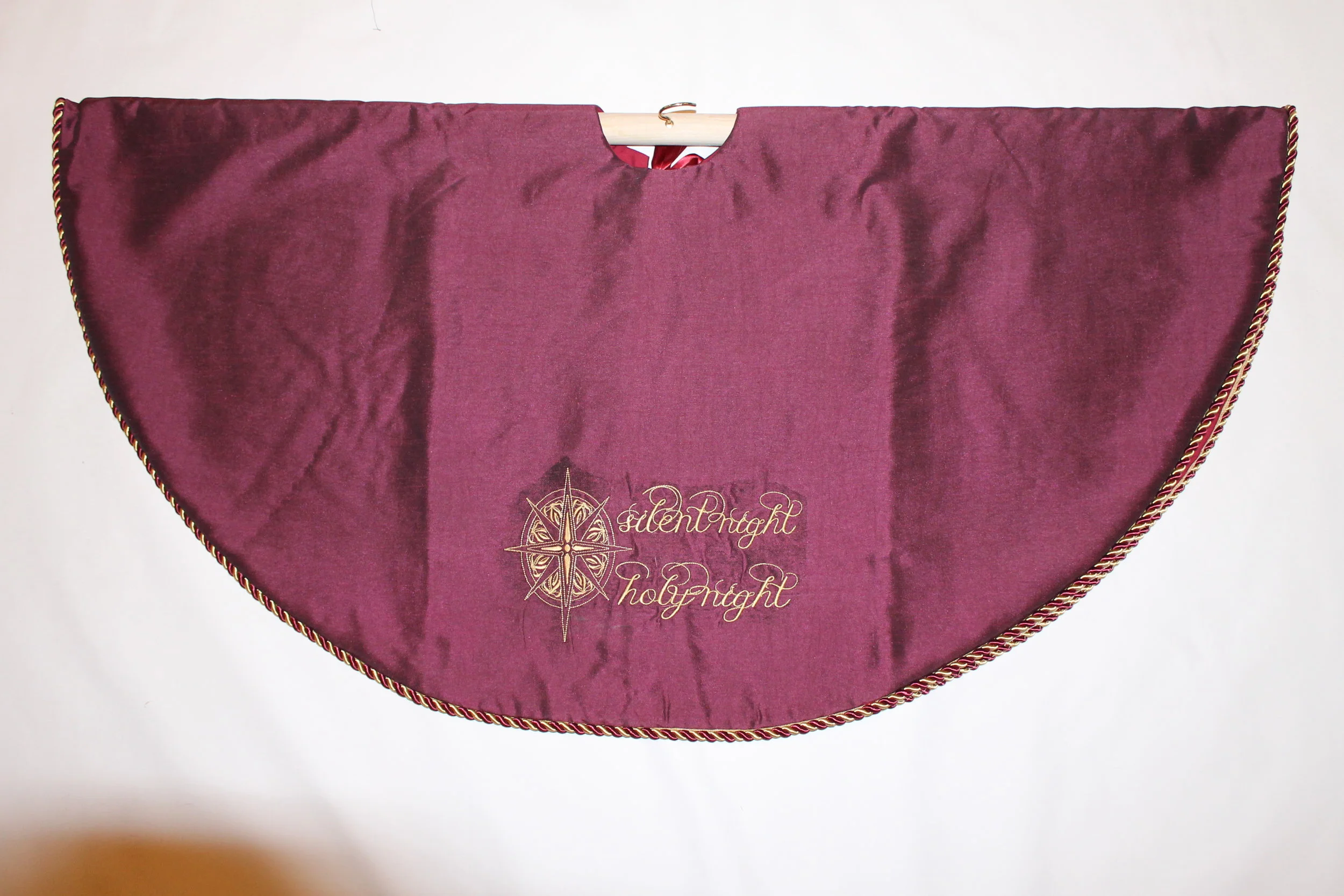 Silent Night Tree Skirt