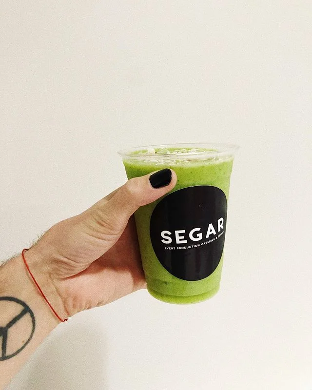 TropiKALE Smoothie 🥬🍌🍍🥭🥥 #segar #smoothie