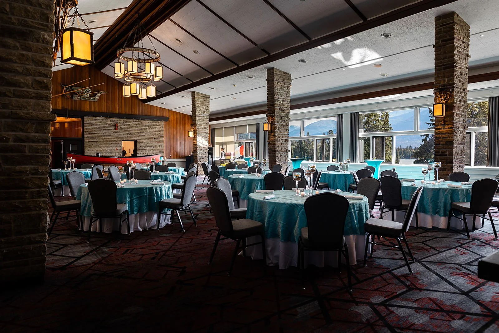 Corporate Events 101: Boosting Employee Engagement with Photo Booths