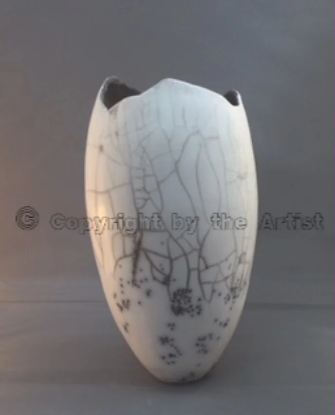 Eggshell vase