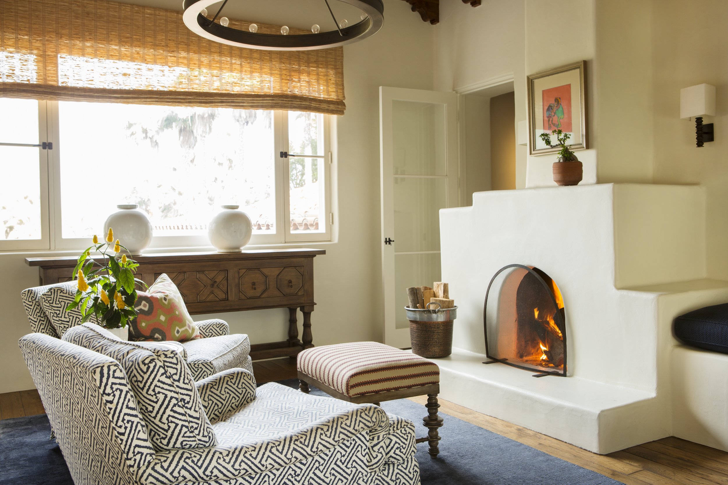 Sitting room off the kitchen.