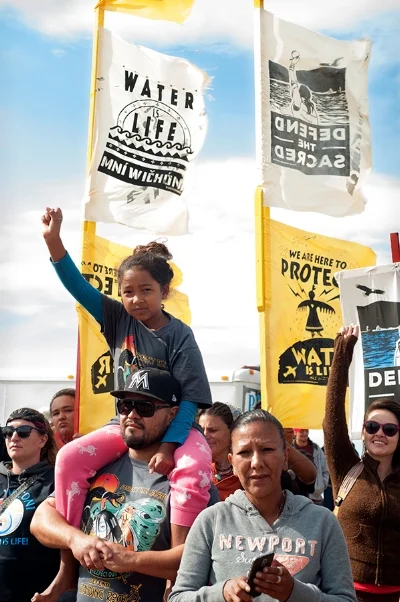 water_is_life_protest_oceti_sakowin_facebook_hill_3nov_2016_web.jpg