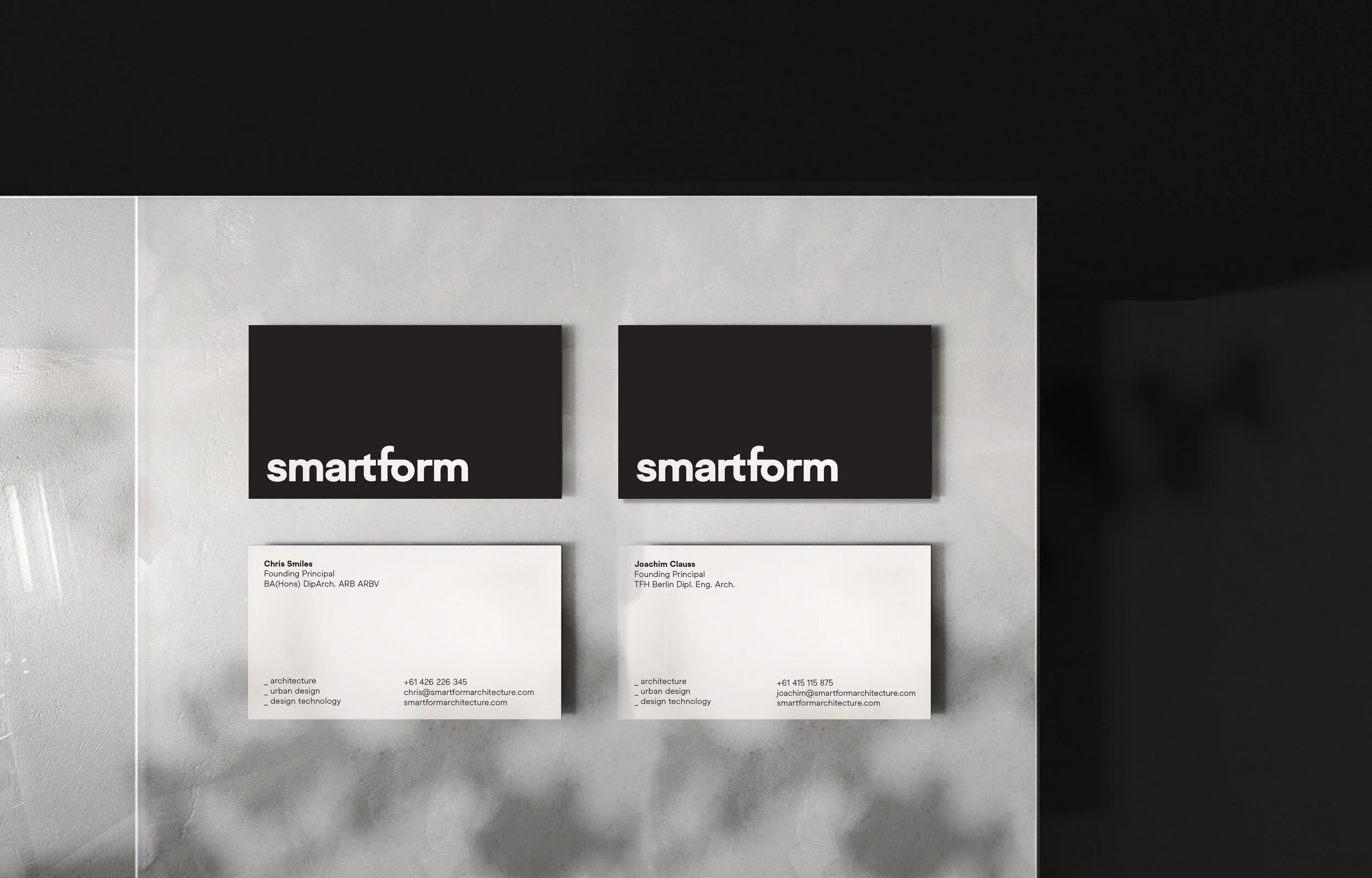 Smartform_BizCard_Mockup_double_FINAL.jpg