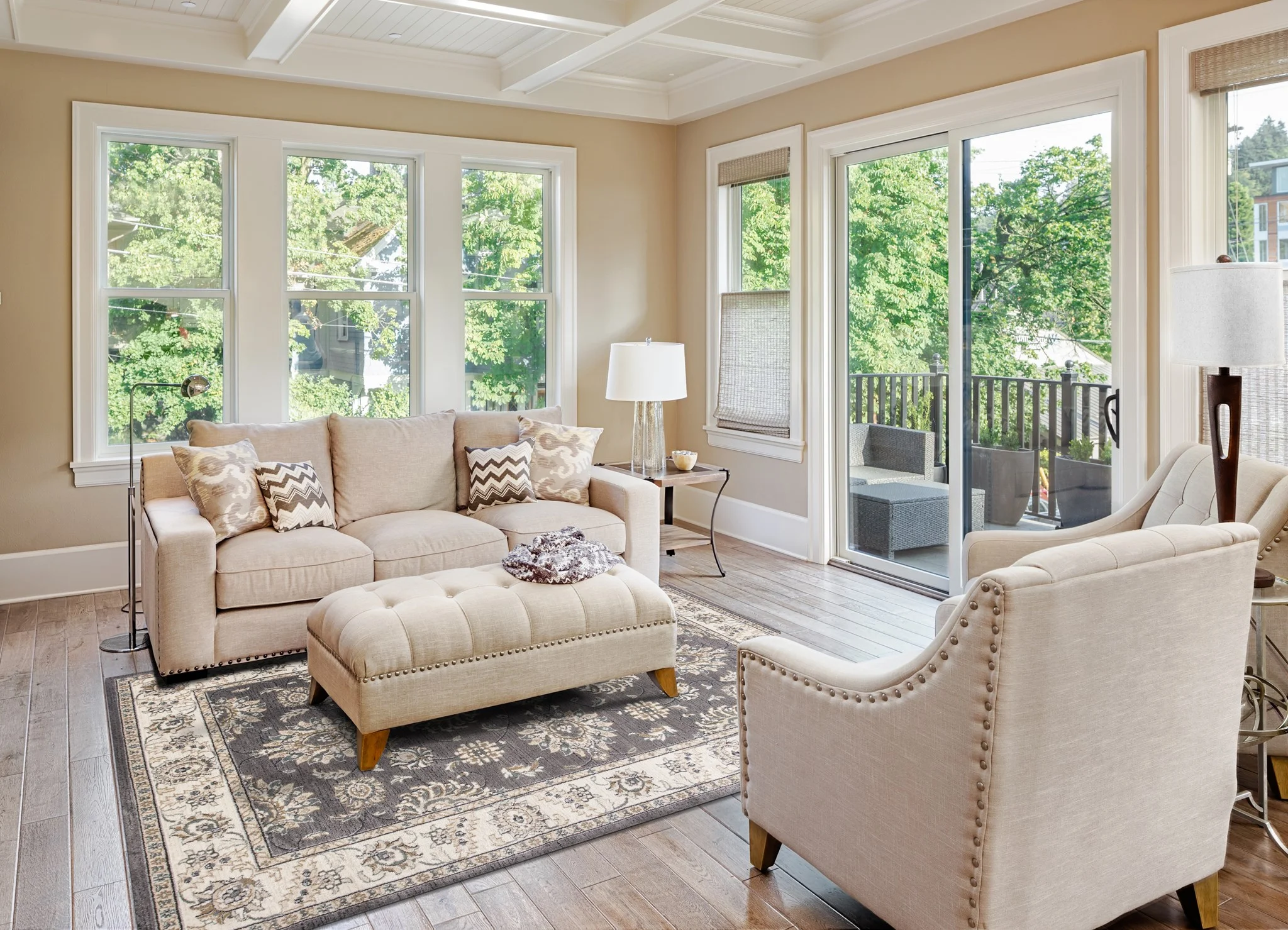 Grey:Ivory Kashan Avalon 2.jpg