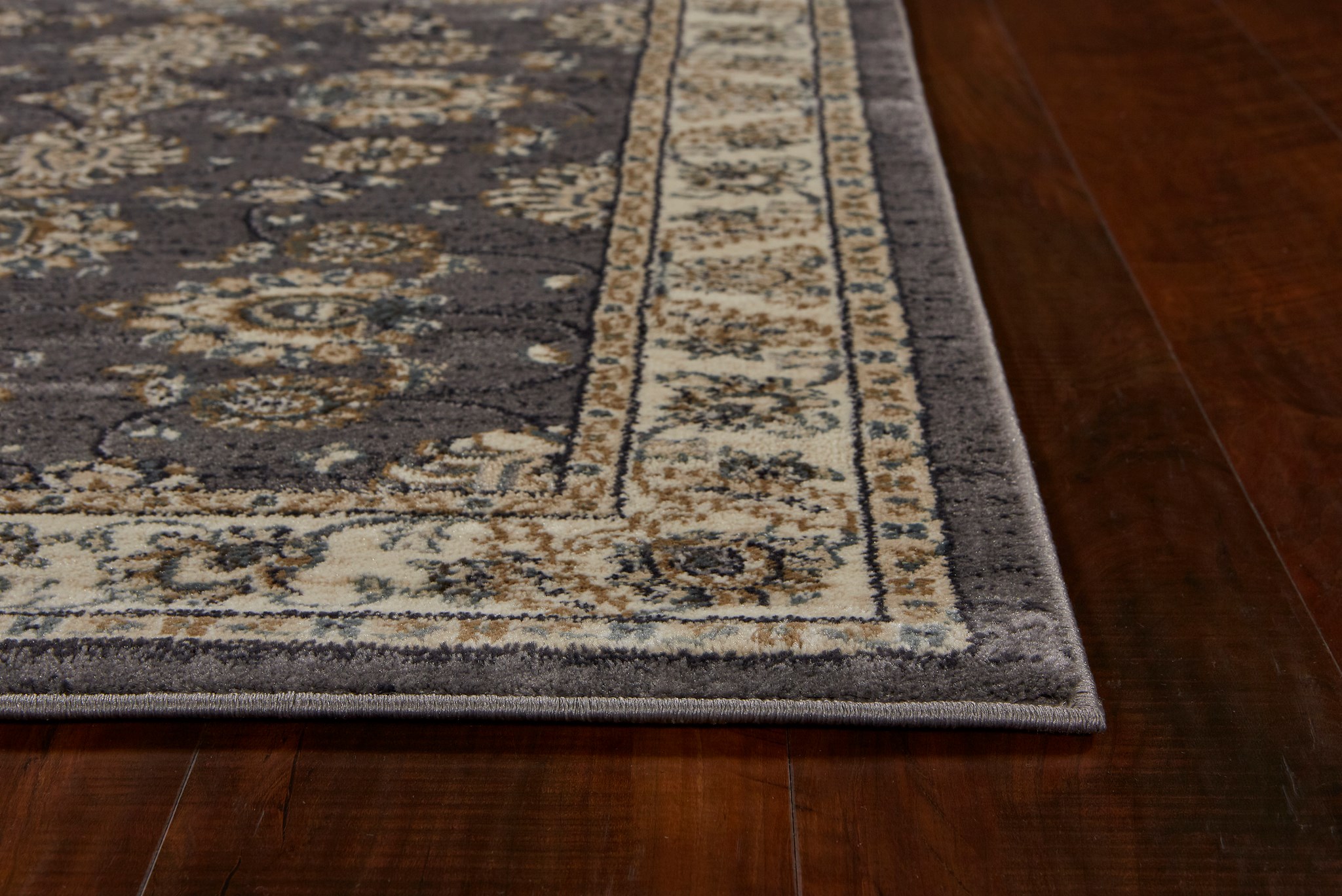Grey:Ivory Kashan Avalon 5.jpg