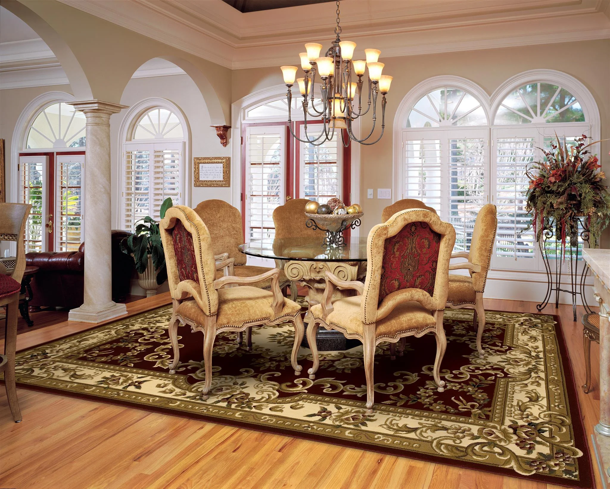 Red:Ivory Aubusson Corinthian 2.jpg