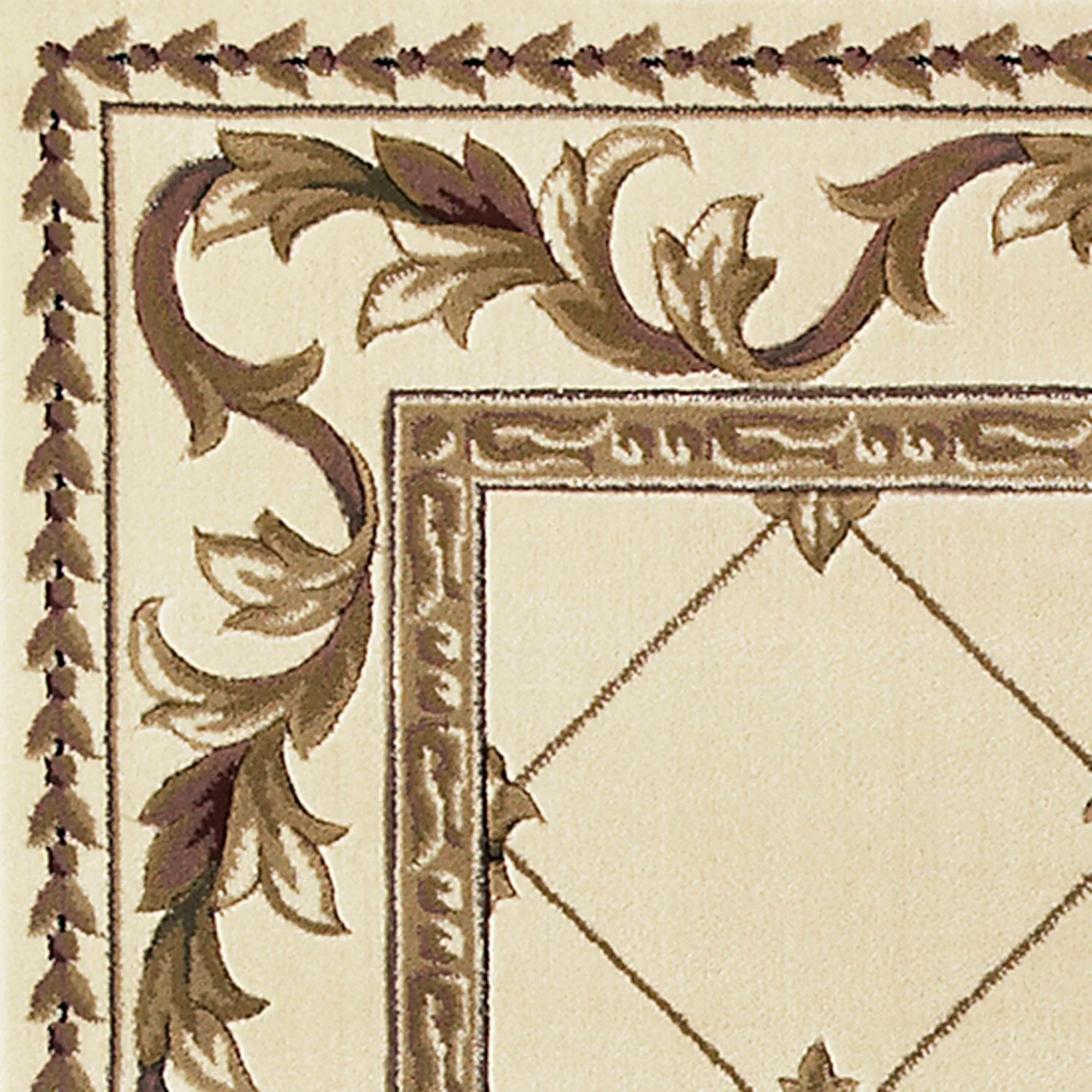 Ivory Fleur-De-Lis Corinthian 6.jpg