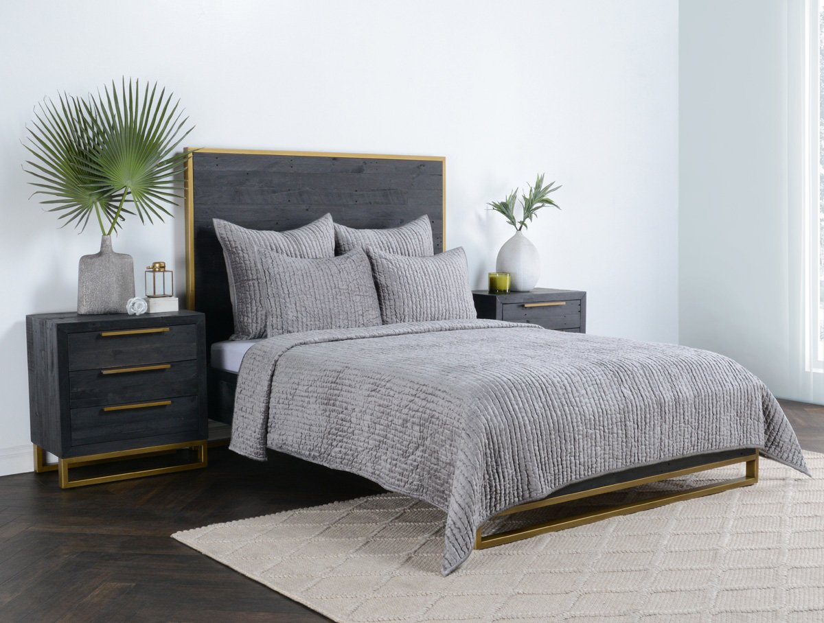 Bari Velvet Gray Quilt Collection