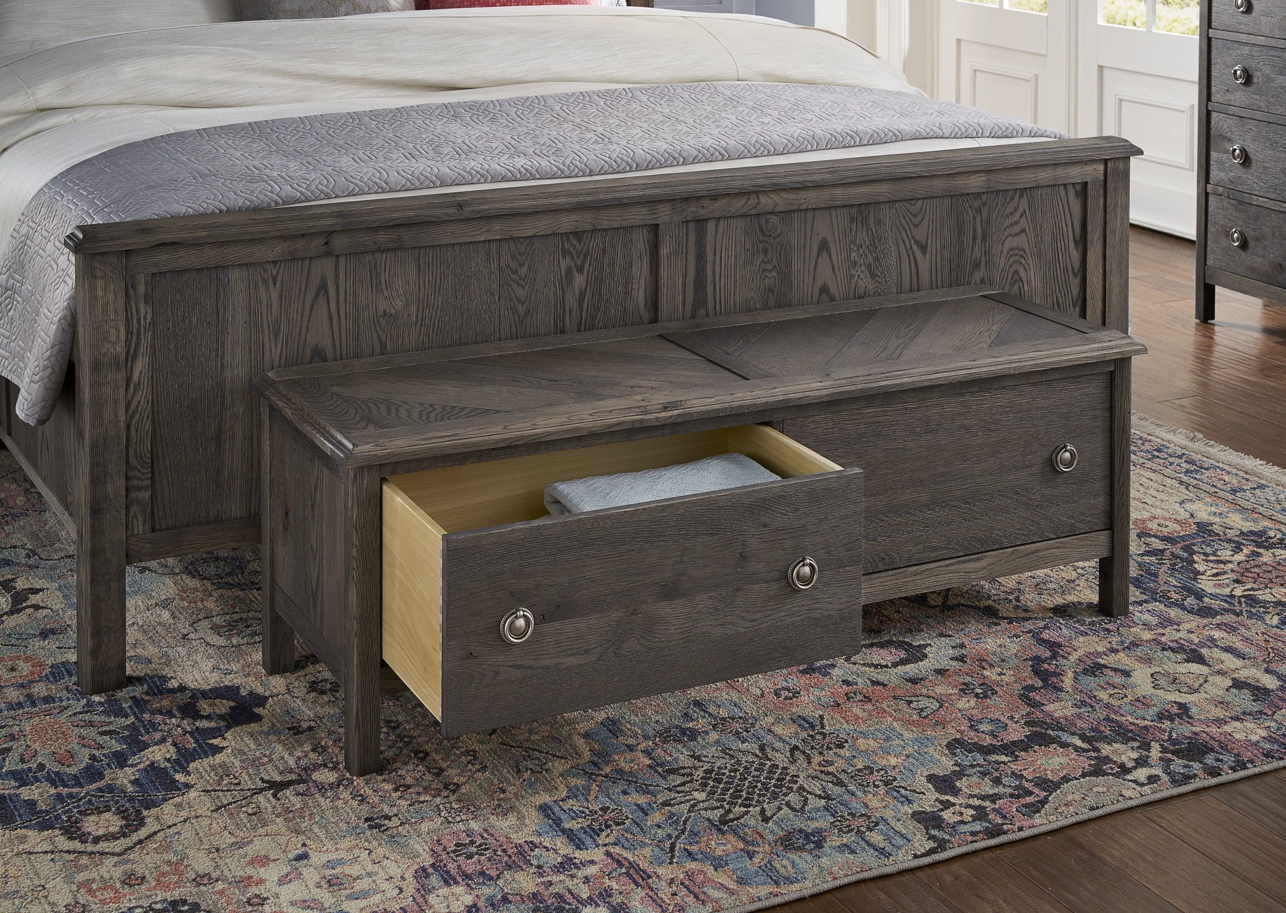 AMADOR_Hill_Trunk_open.jpg
