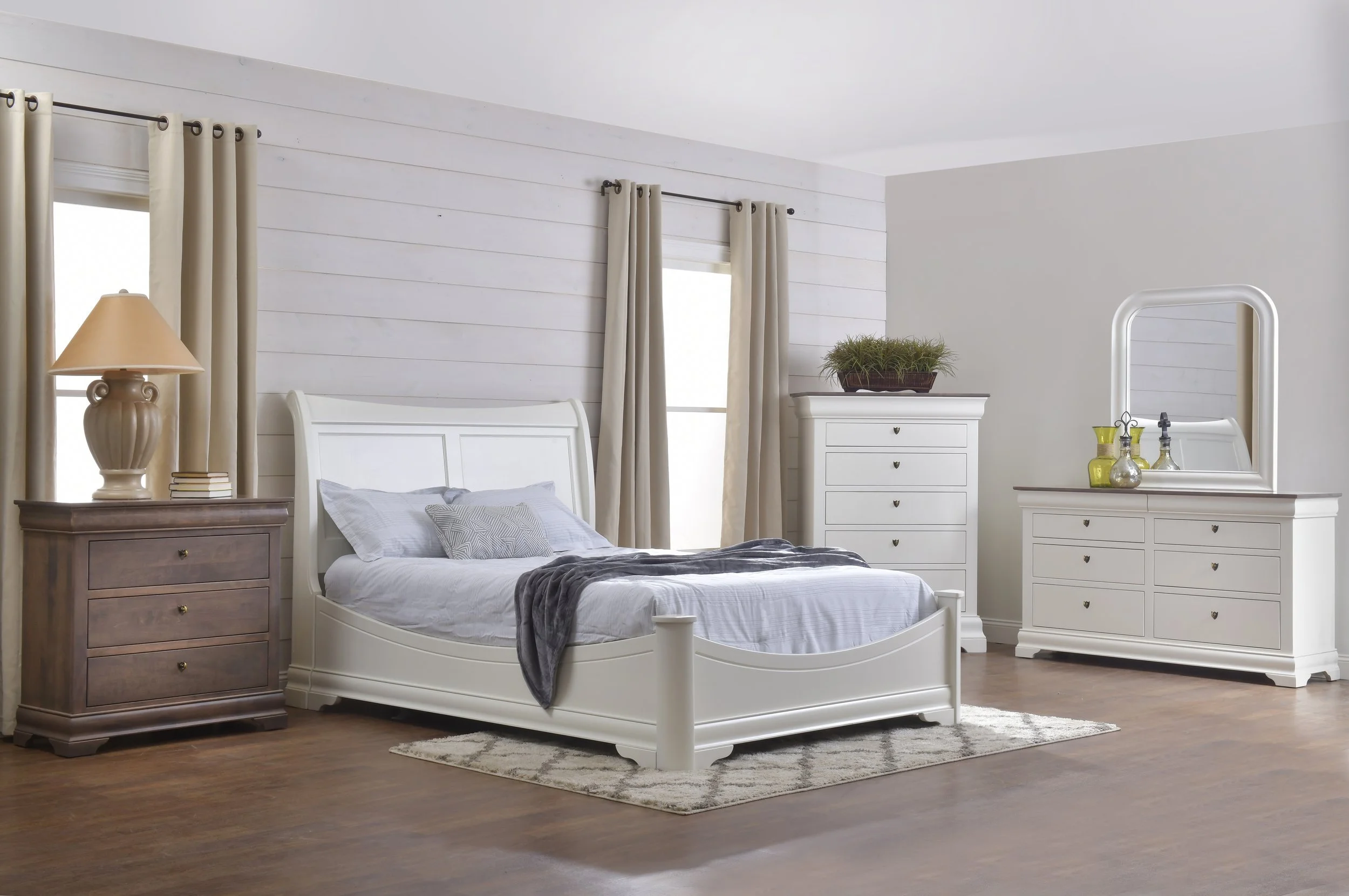 bordeaux-bedroom-two-tone+2.jpg