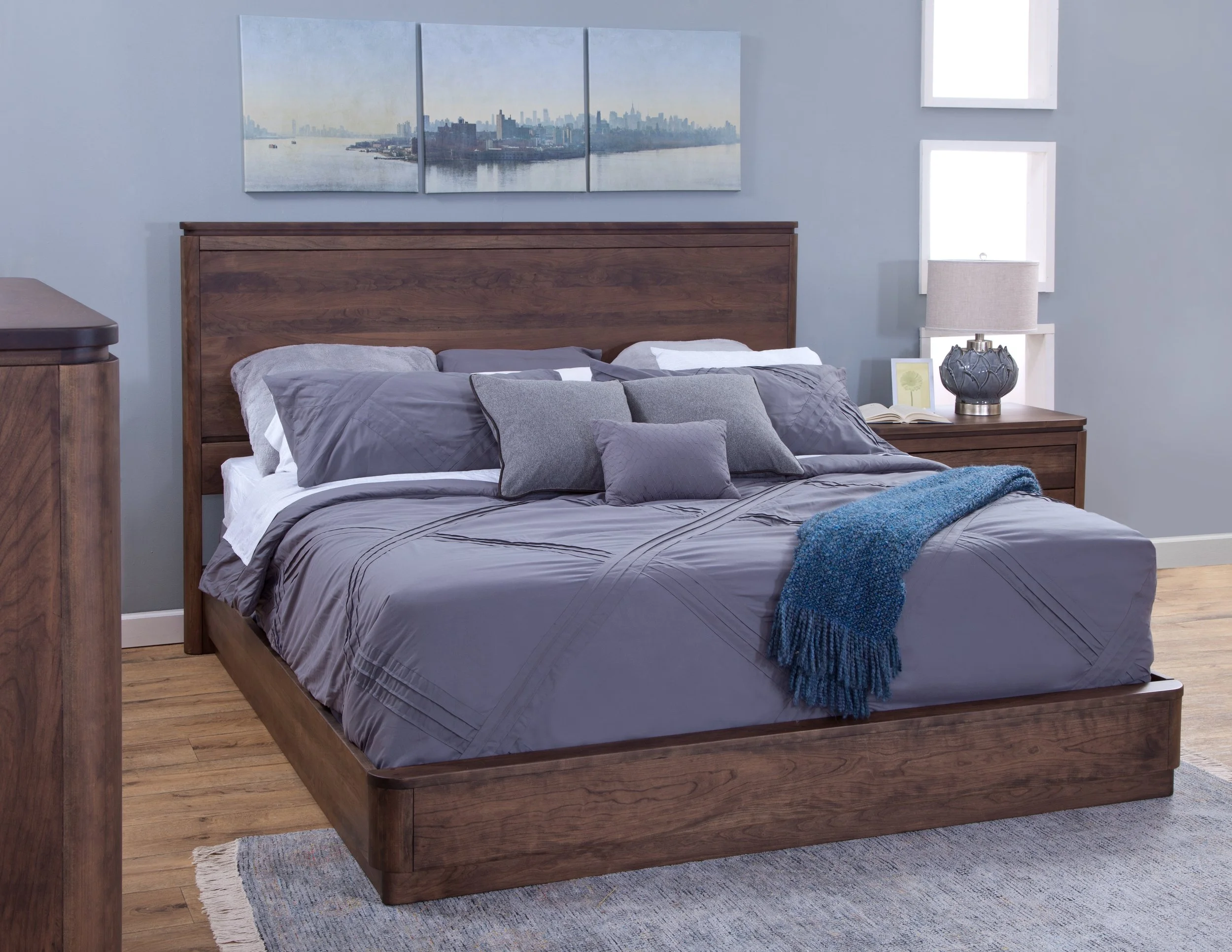 67100-R Rialto King Bed.JPG