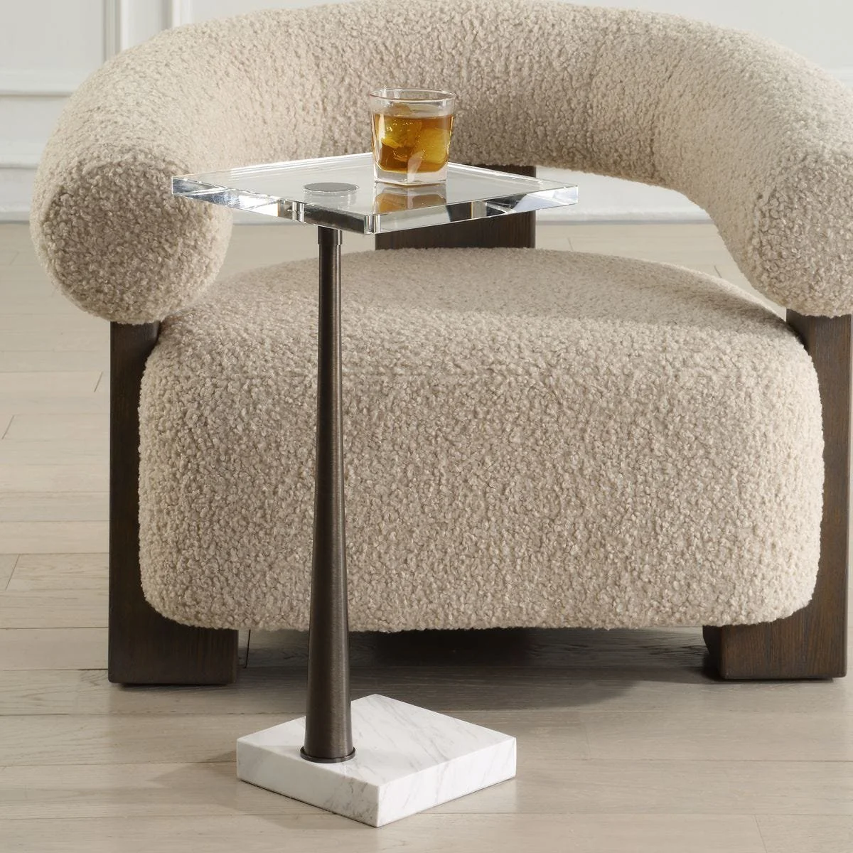 Pelton Drink Table