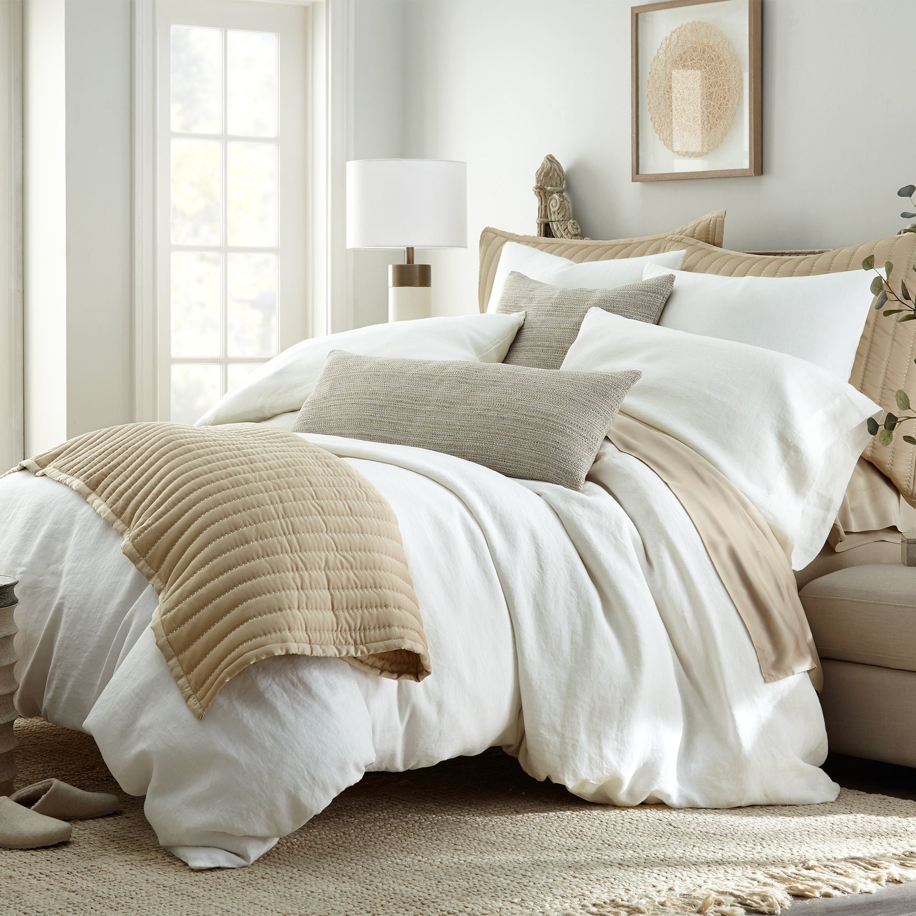 Serena-Bed_Angle-View_V2_1800x1800.jpg