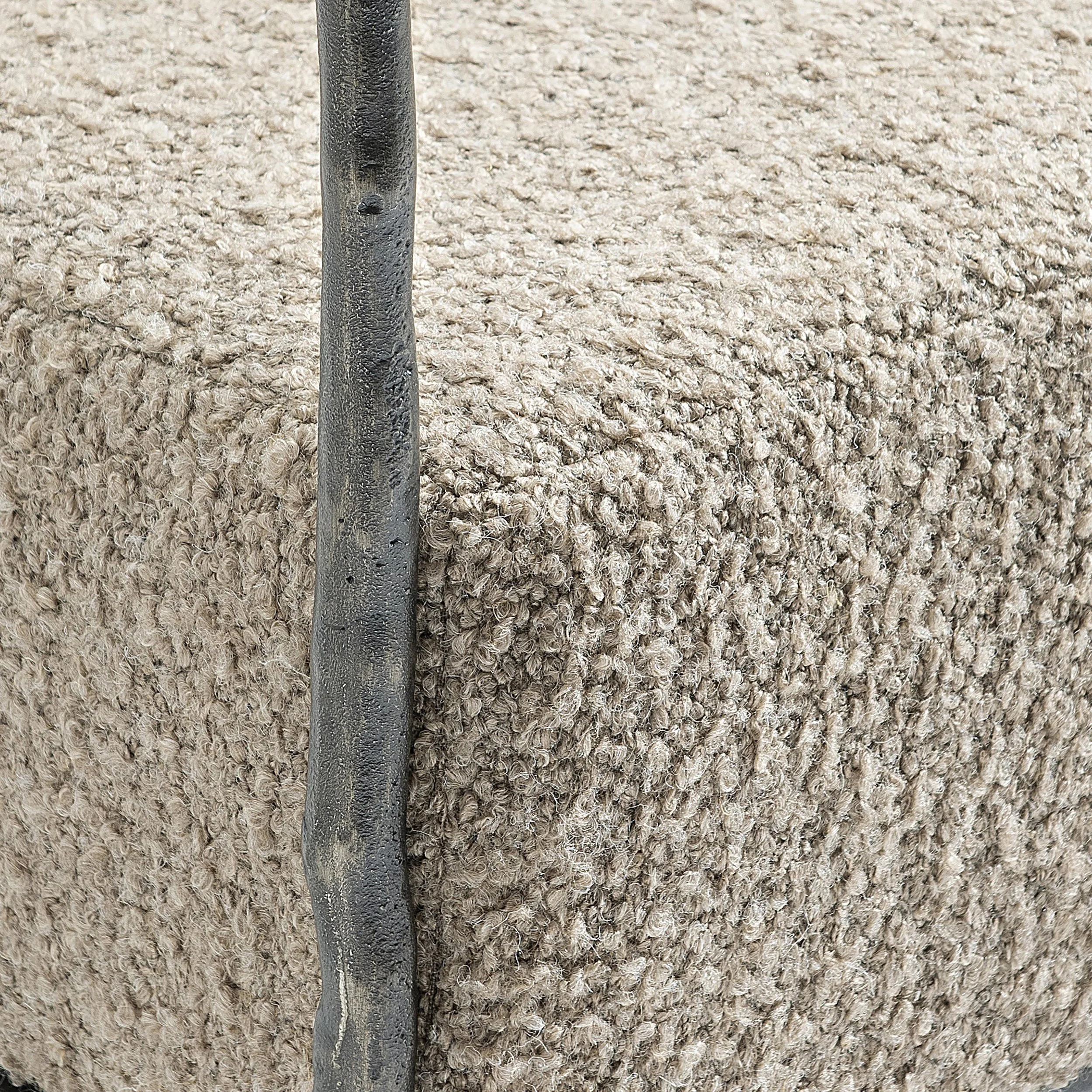 B7002_105.jpg