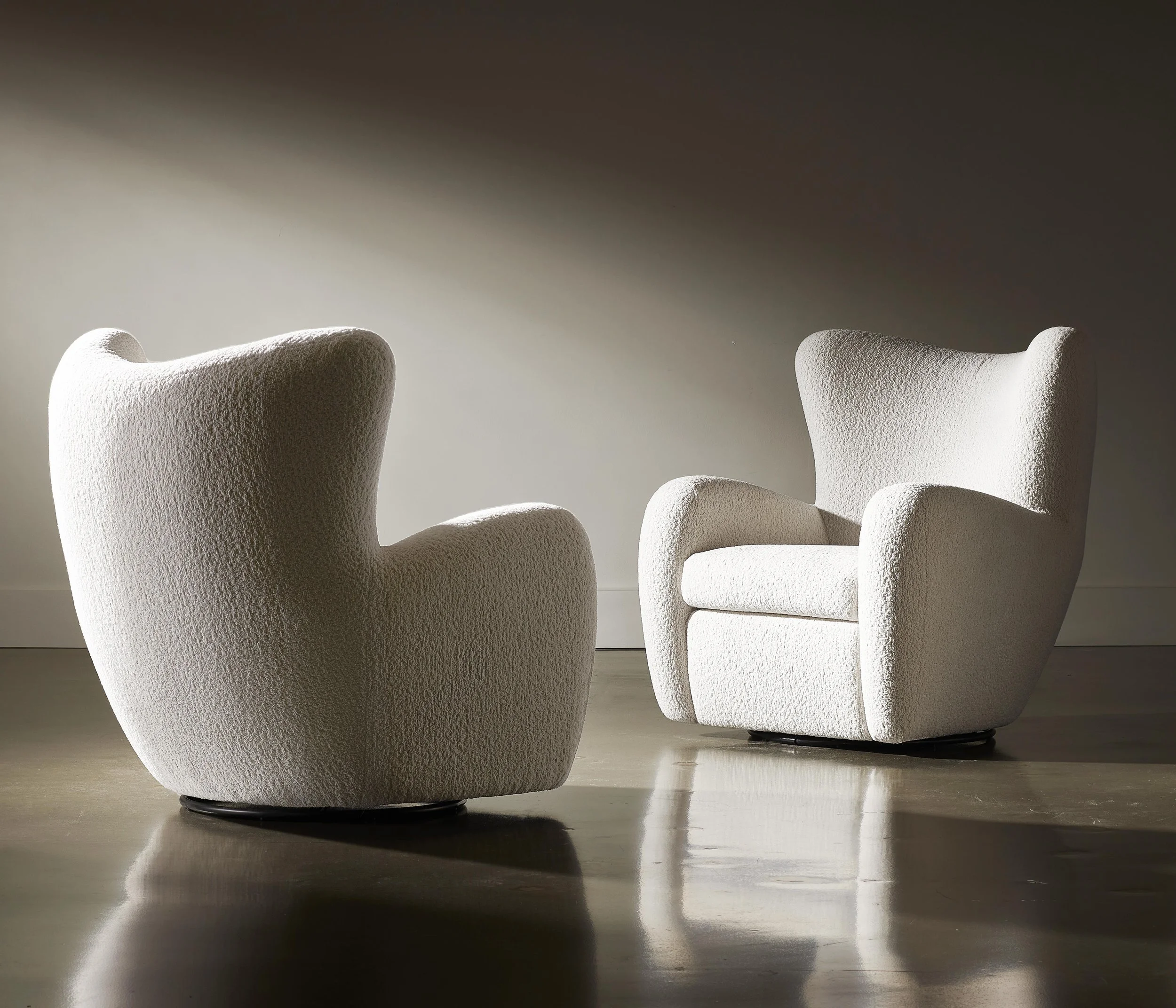 White/Cream Silvi Swivel Chair