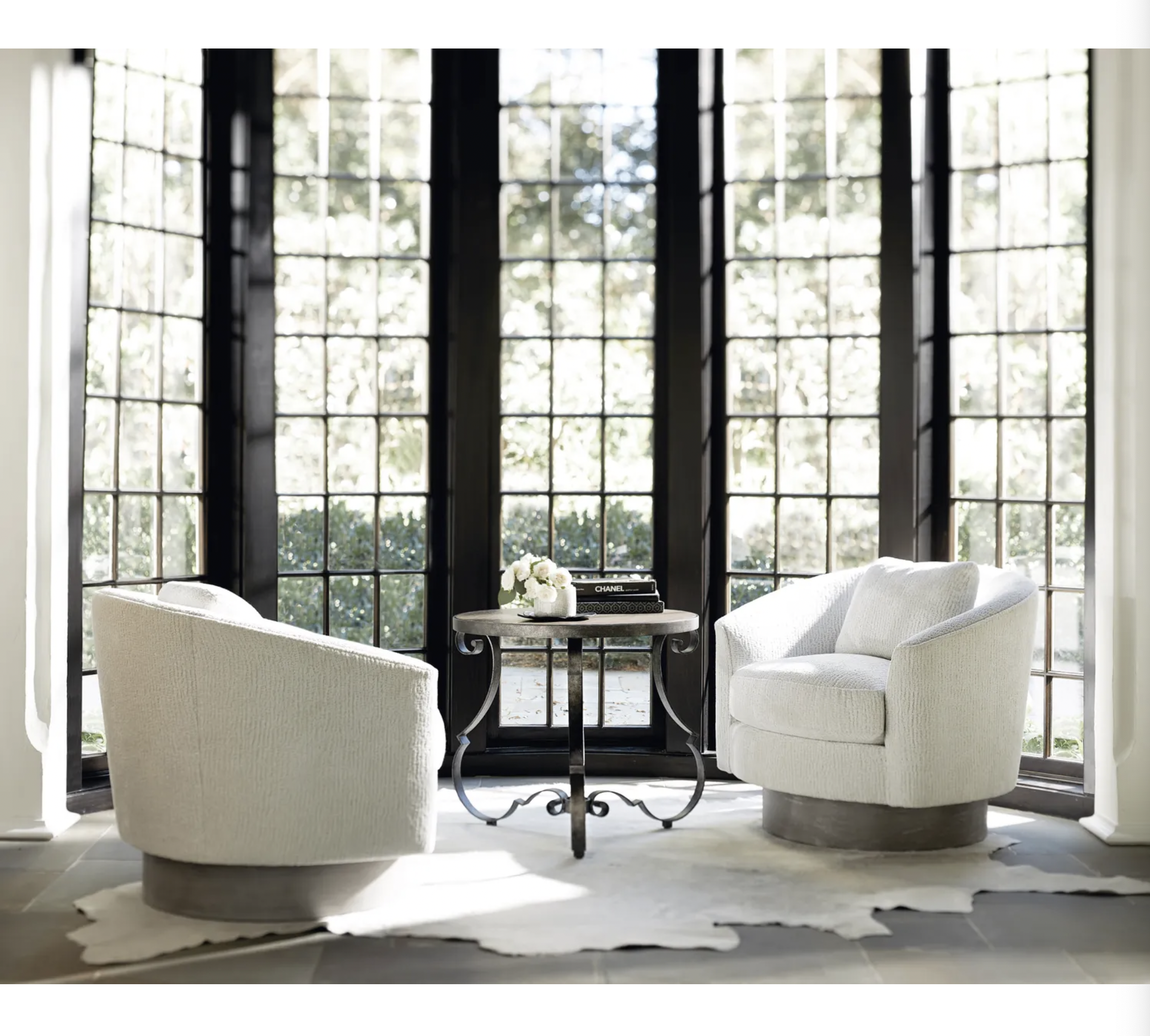 Customizable Camino Swivel Chair