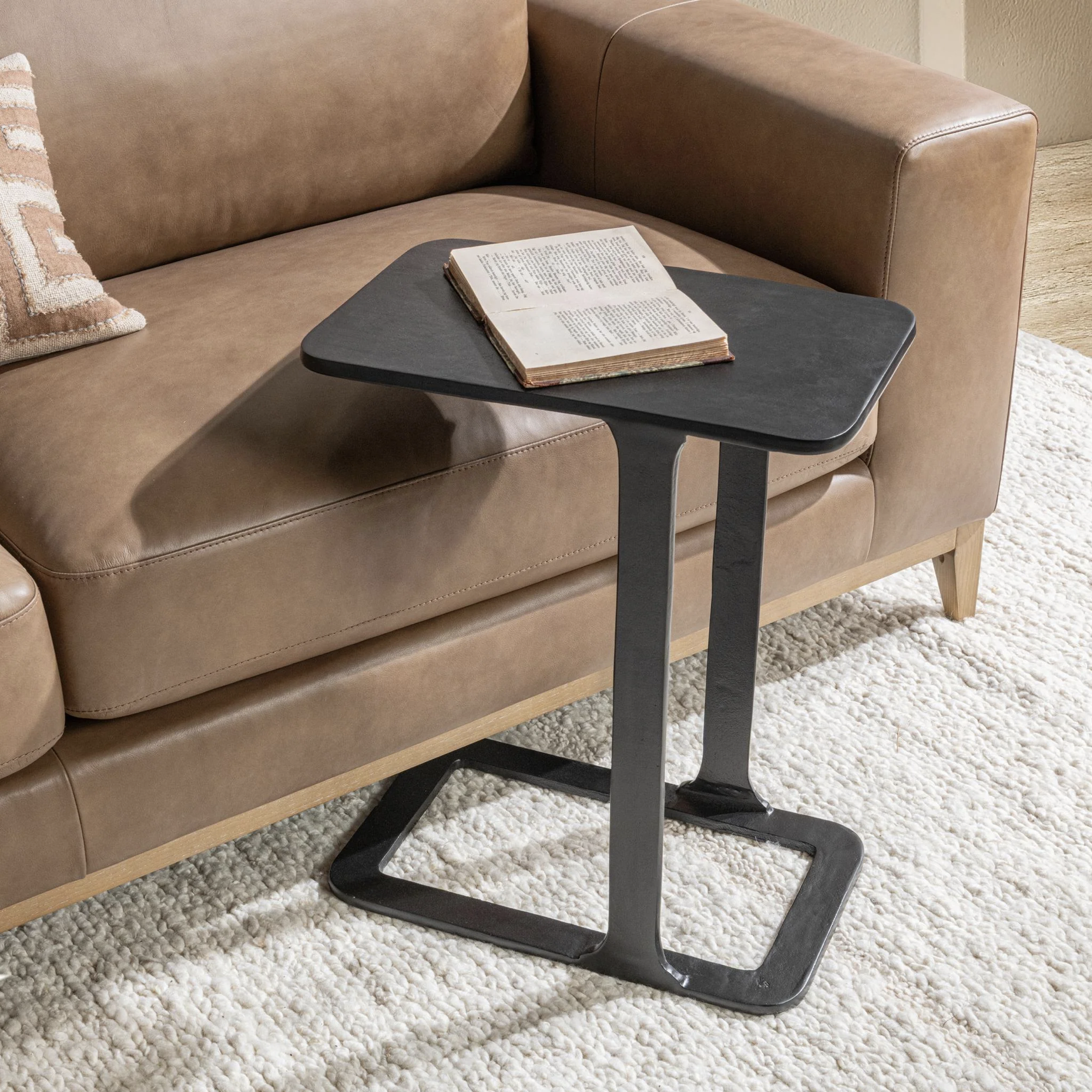 Geanna Accent Table