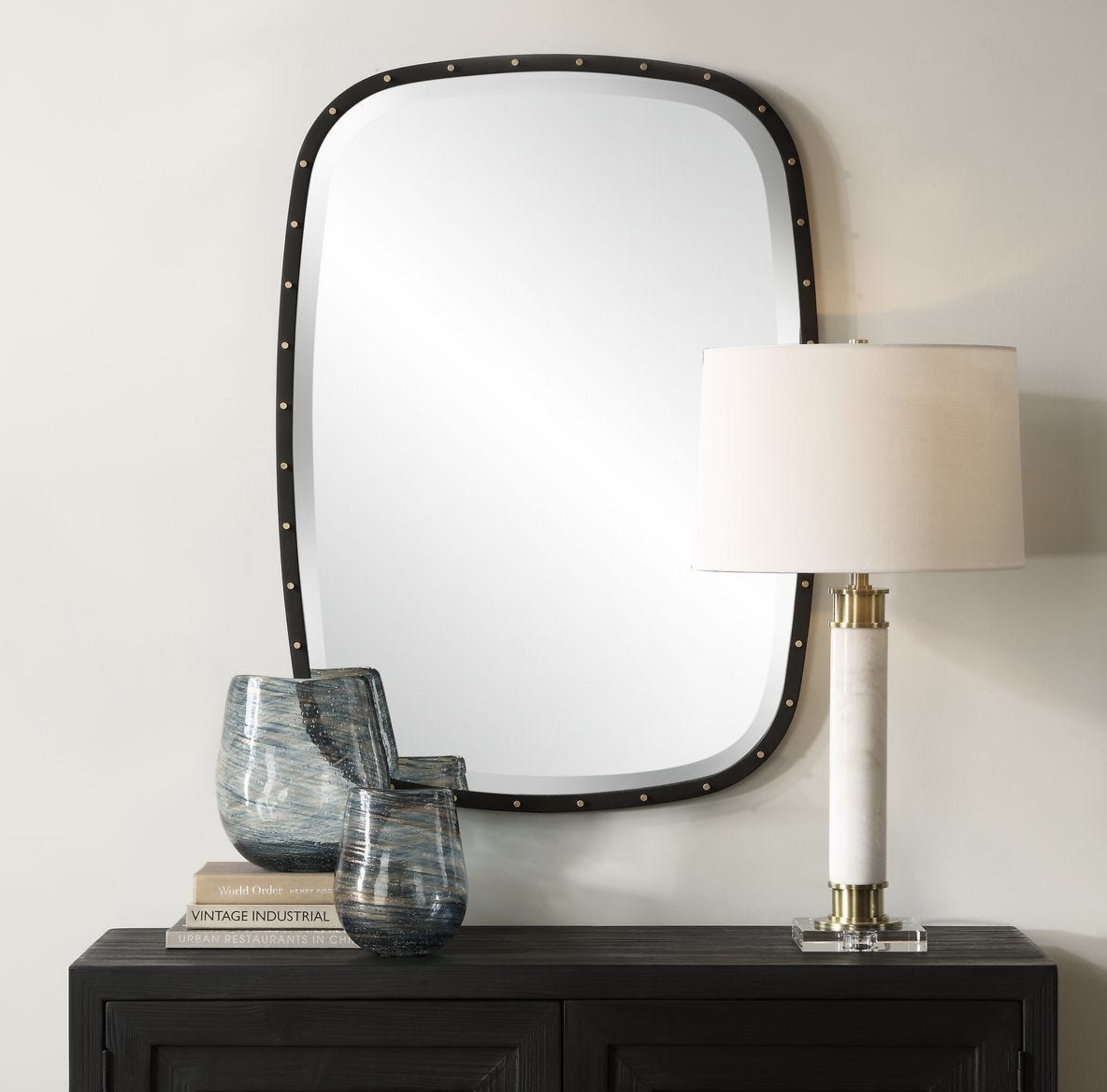 Benedo Mirror