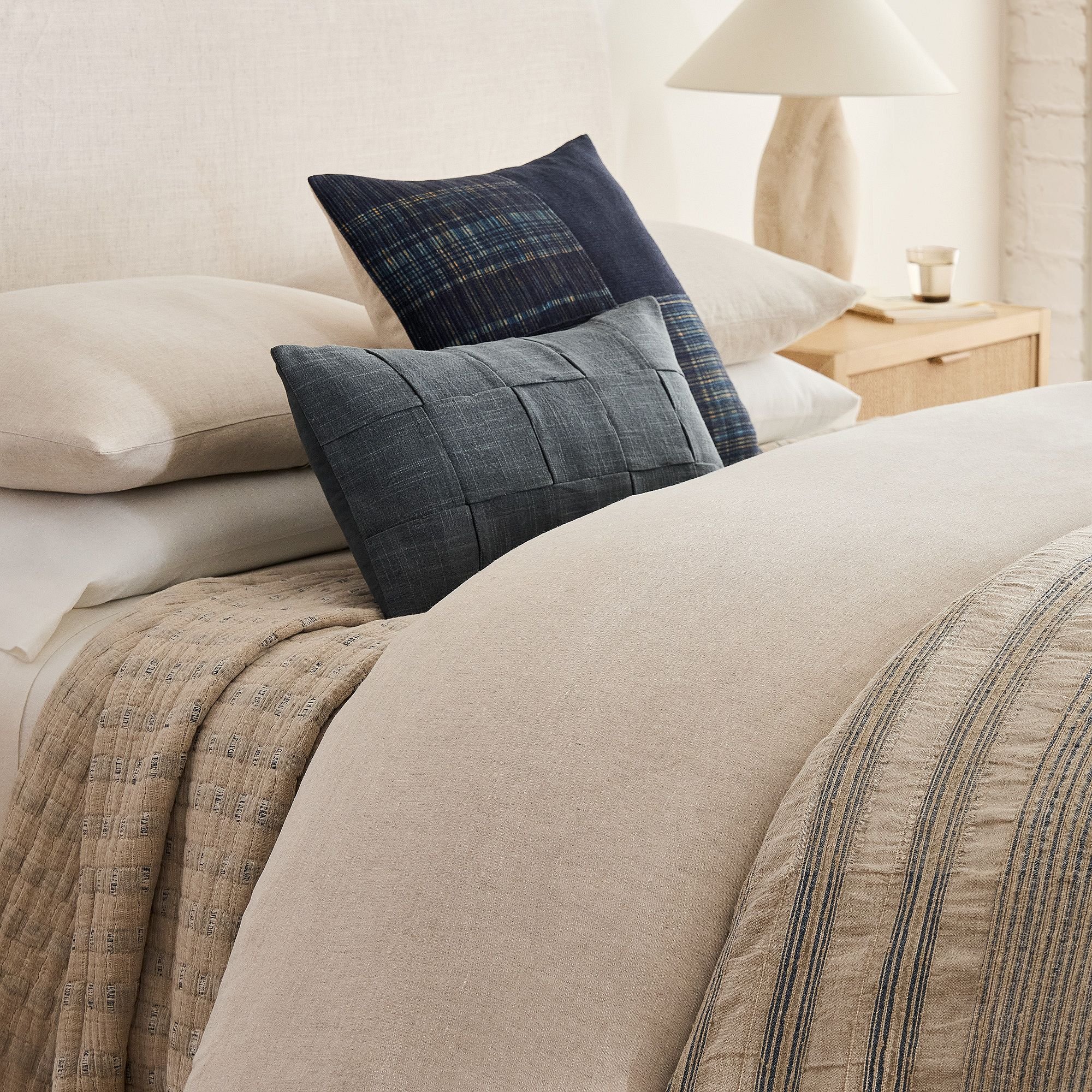 two-tone-cotton-jacquard-blanket-xl (1).jpg