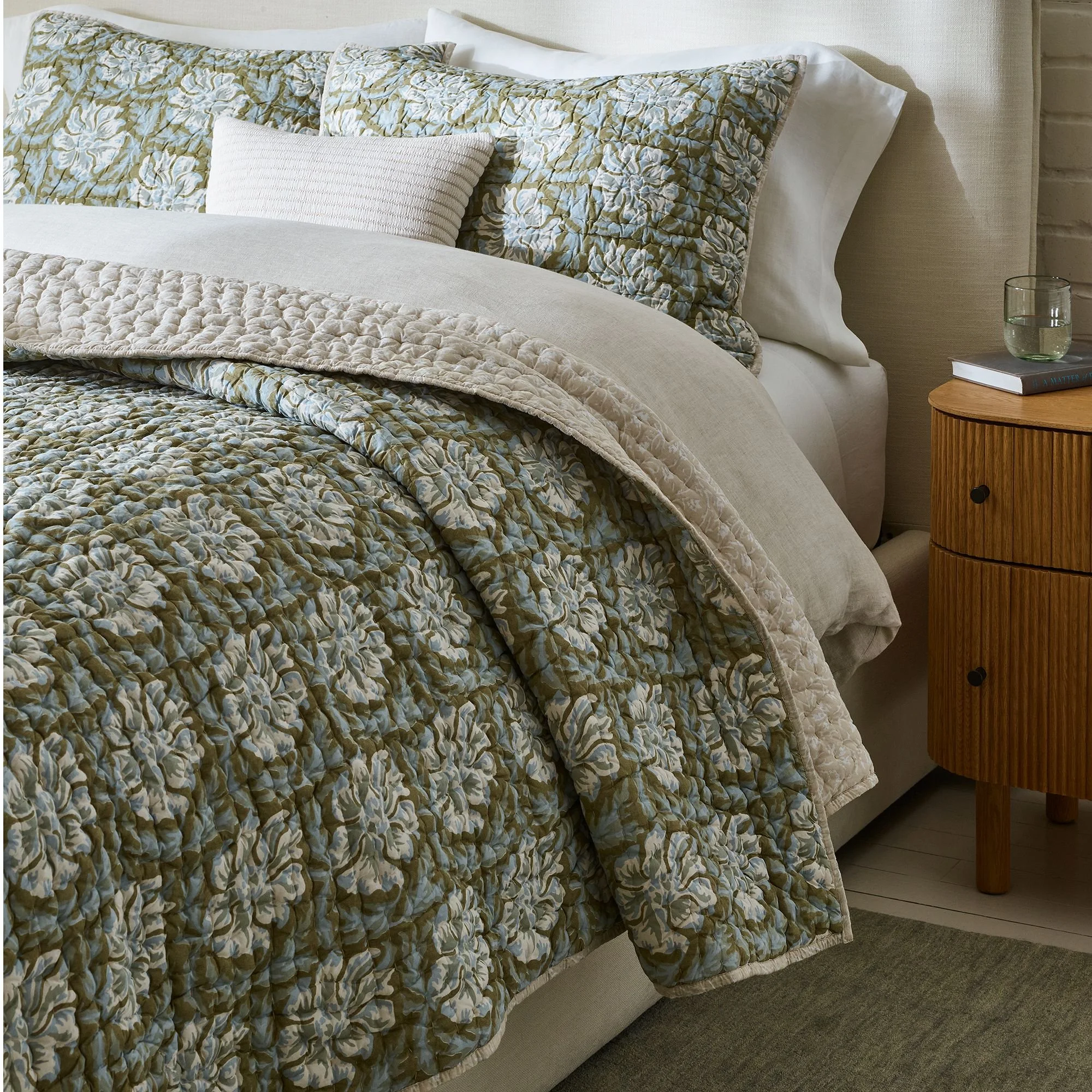 lennon-floral-reversible-quilt-shams-xl (2).jpg