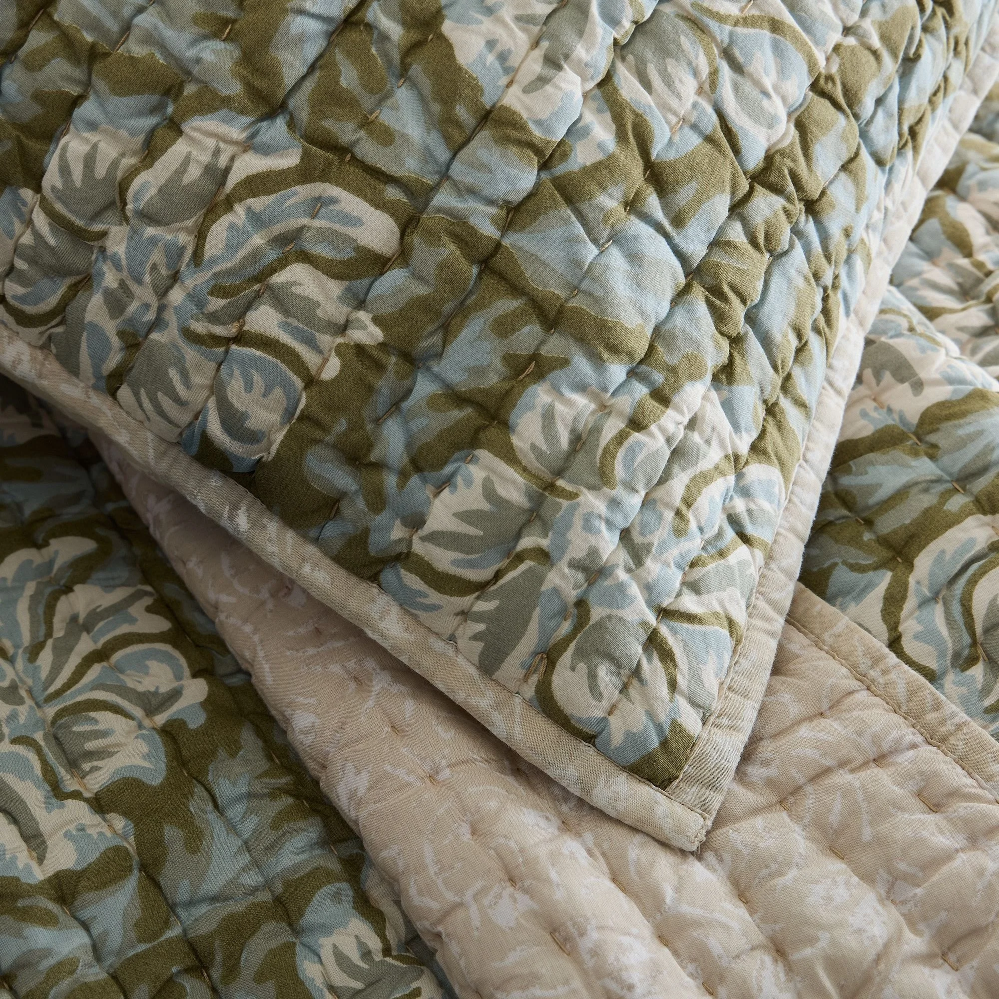 lennon-floral-reversible-quilt-shams-xl (1).jpg