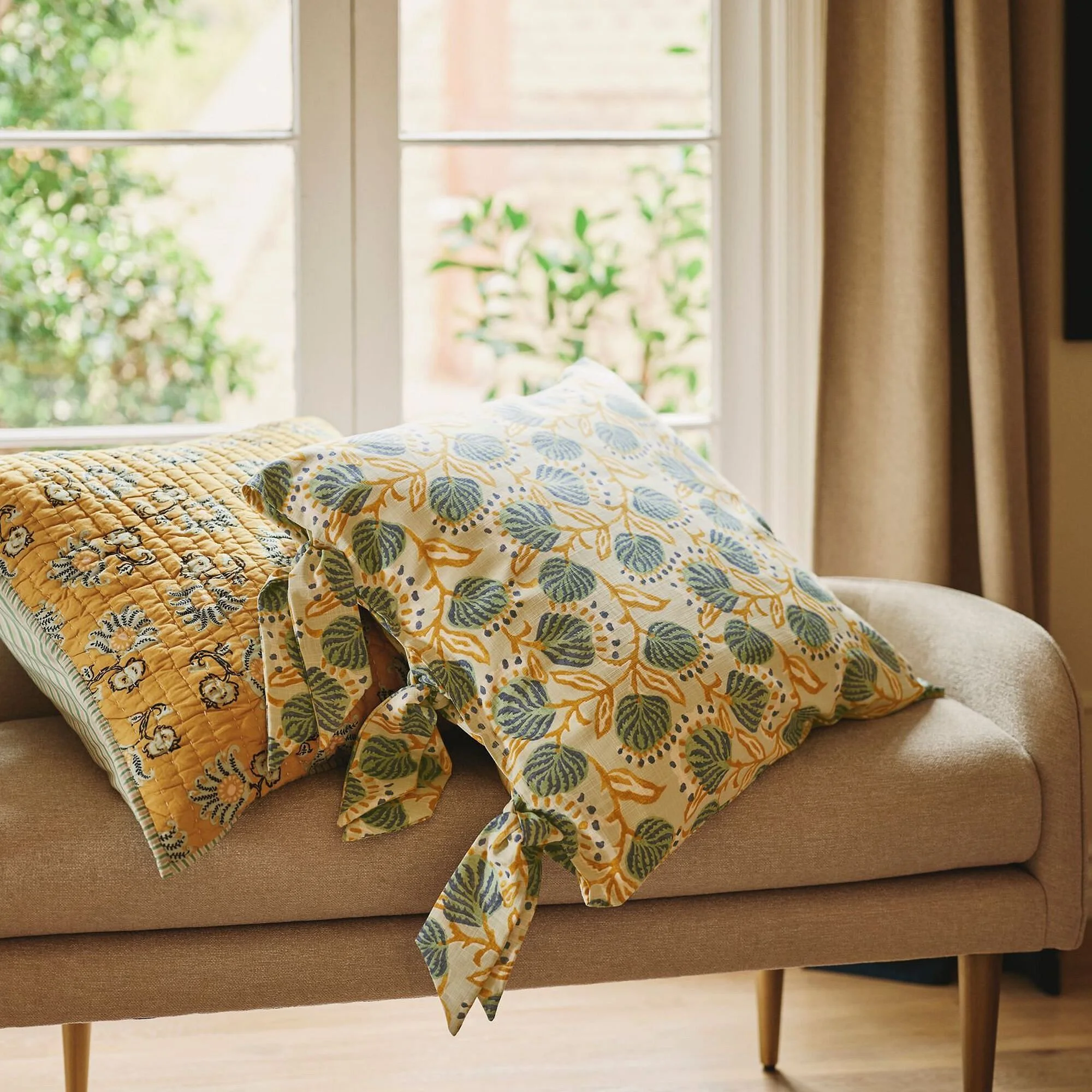 flora-lane-toulon-quilt-shams-xl (1).jpg