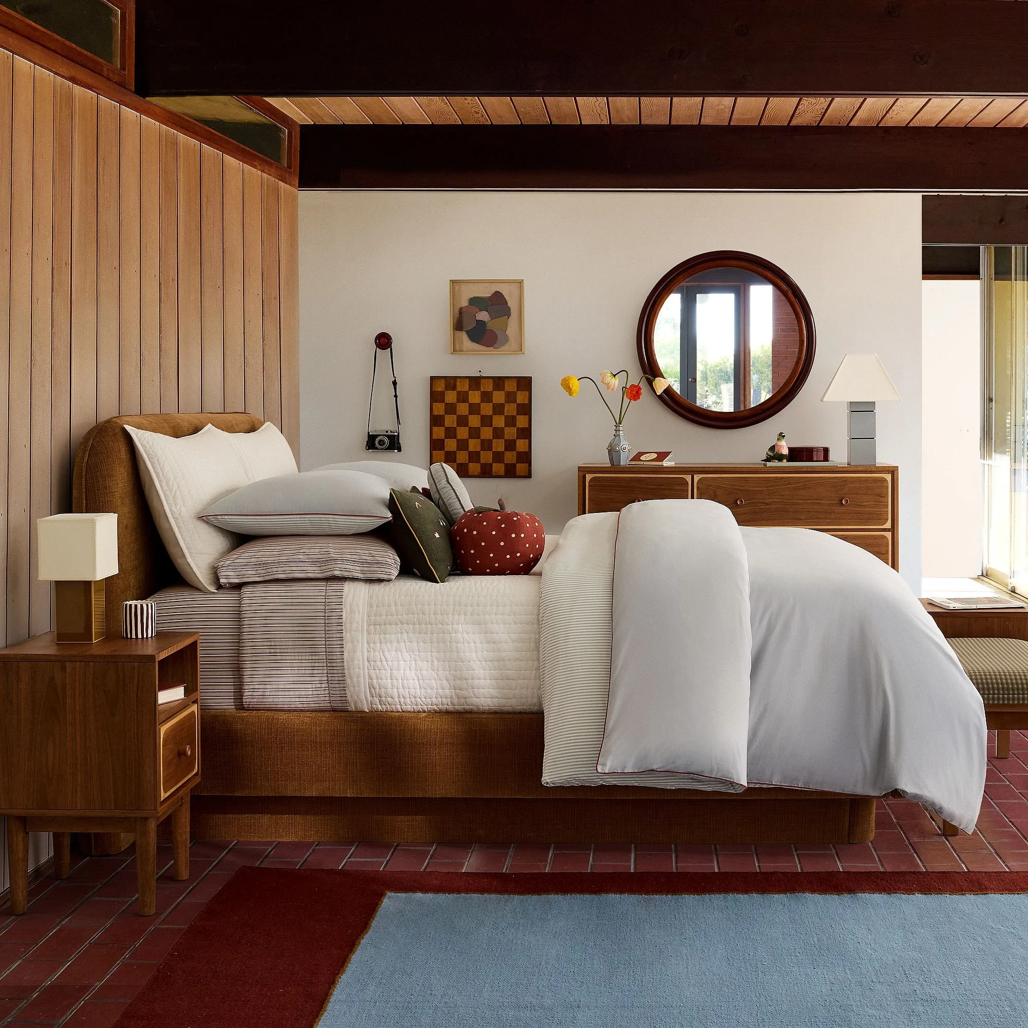 emma-chamberlain-apple-pillow-1-xl (2).jpg