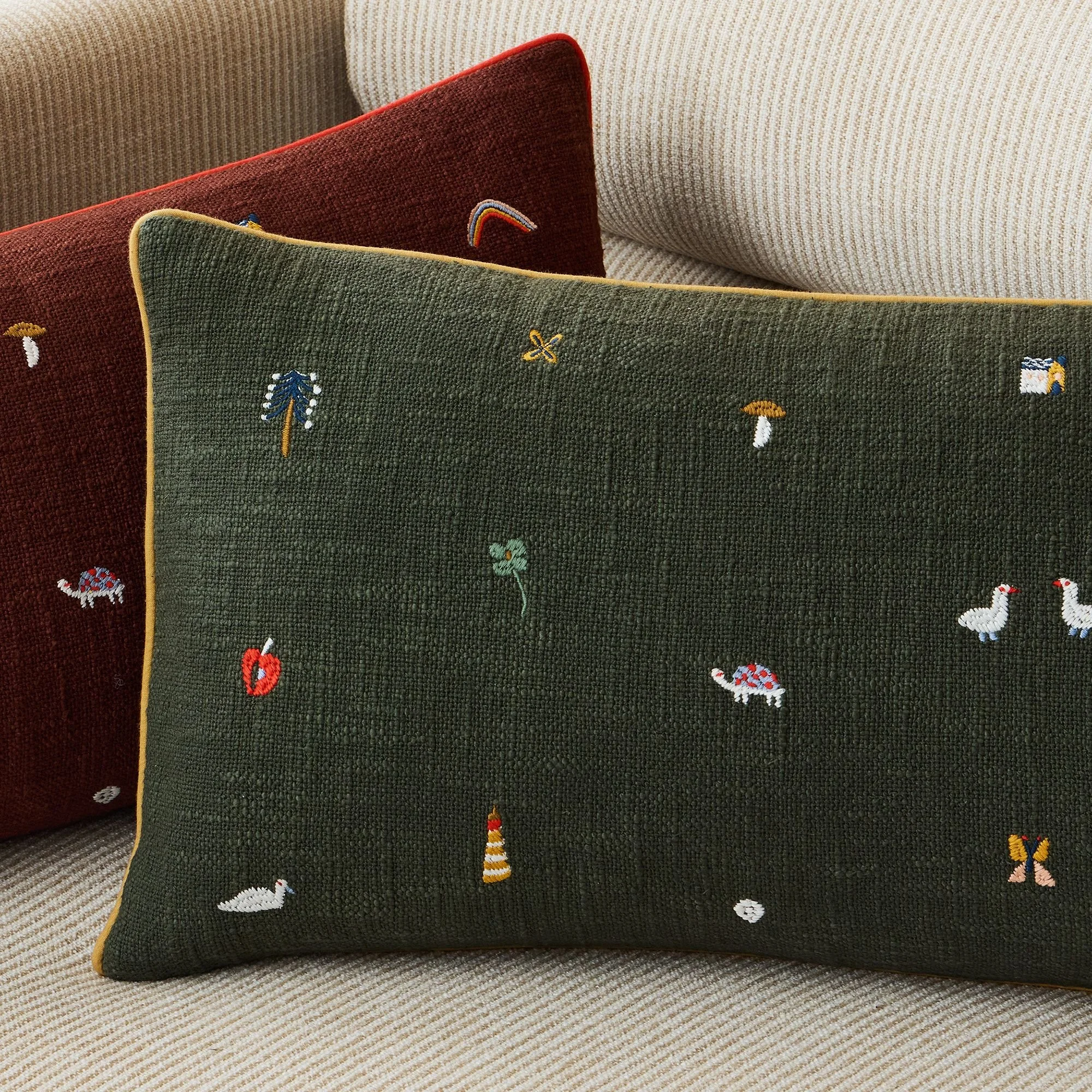 emma-chamberlain-icon-pillow-cover-xl (2).jpg