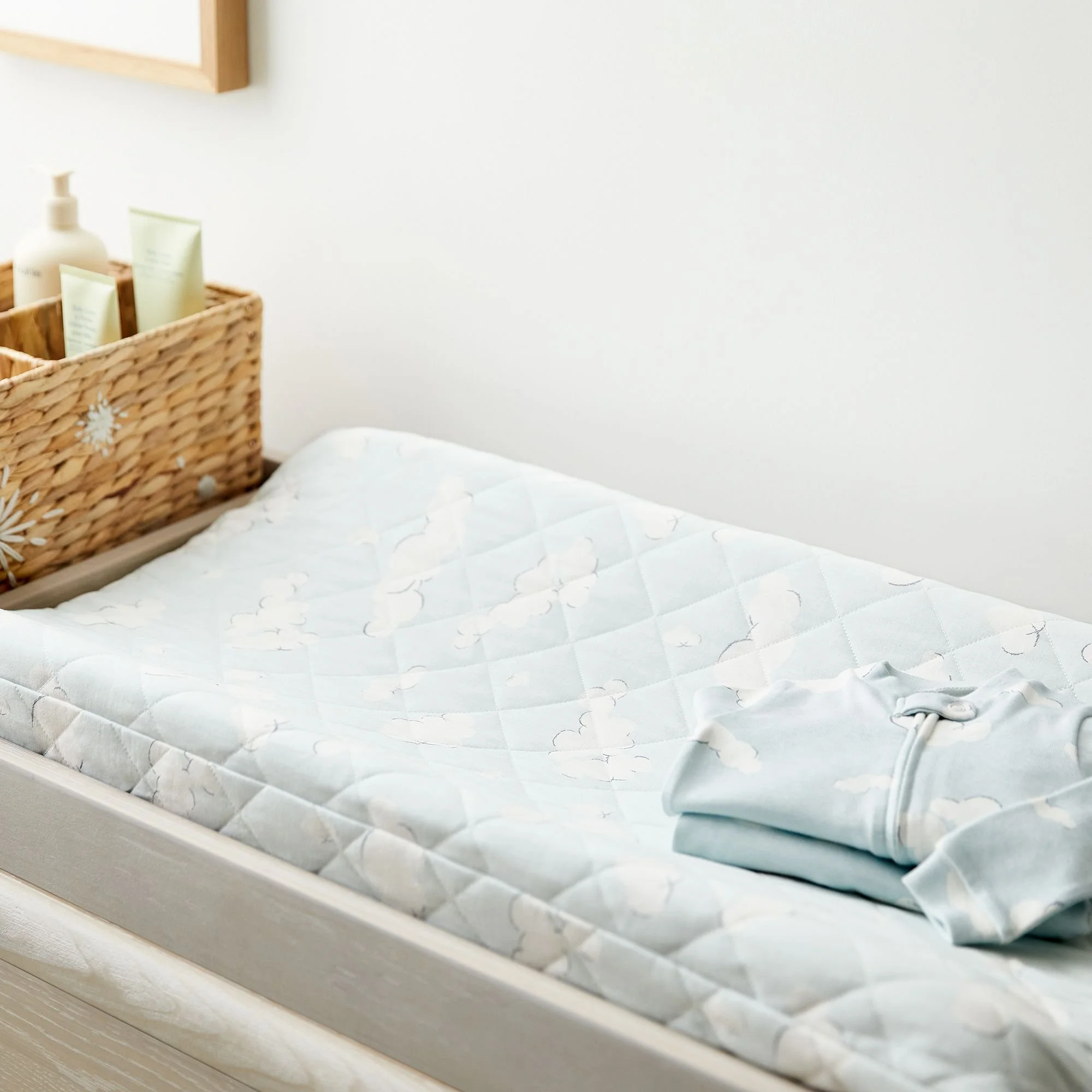 joseph-altuzarra-soft-clouds-changing-pad-cover-xl (1).jpg