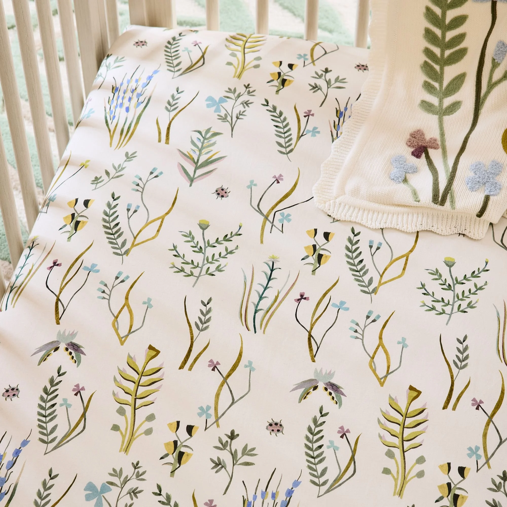 joseph-altuzarra-blooming-garden-crib-sheet-xl.jpg