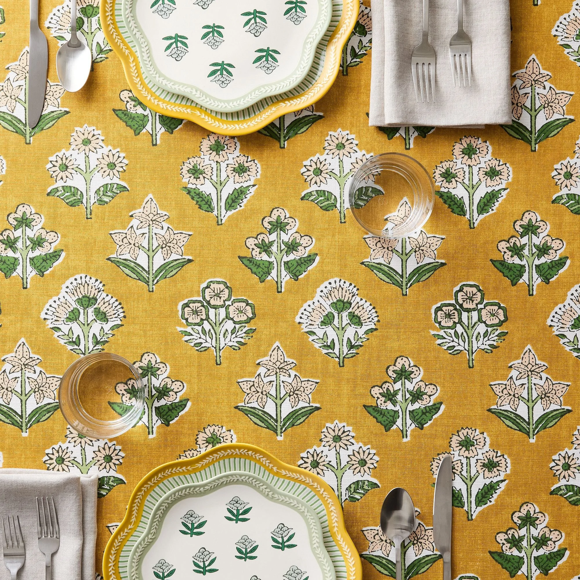 flora-lane-blossom-tablecloth-2-xl.jpg