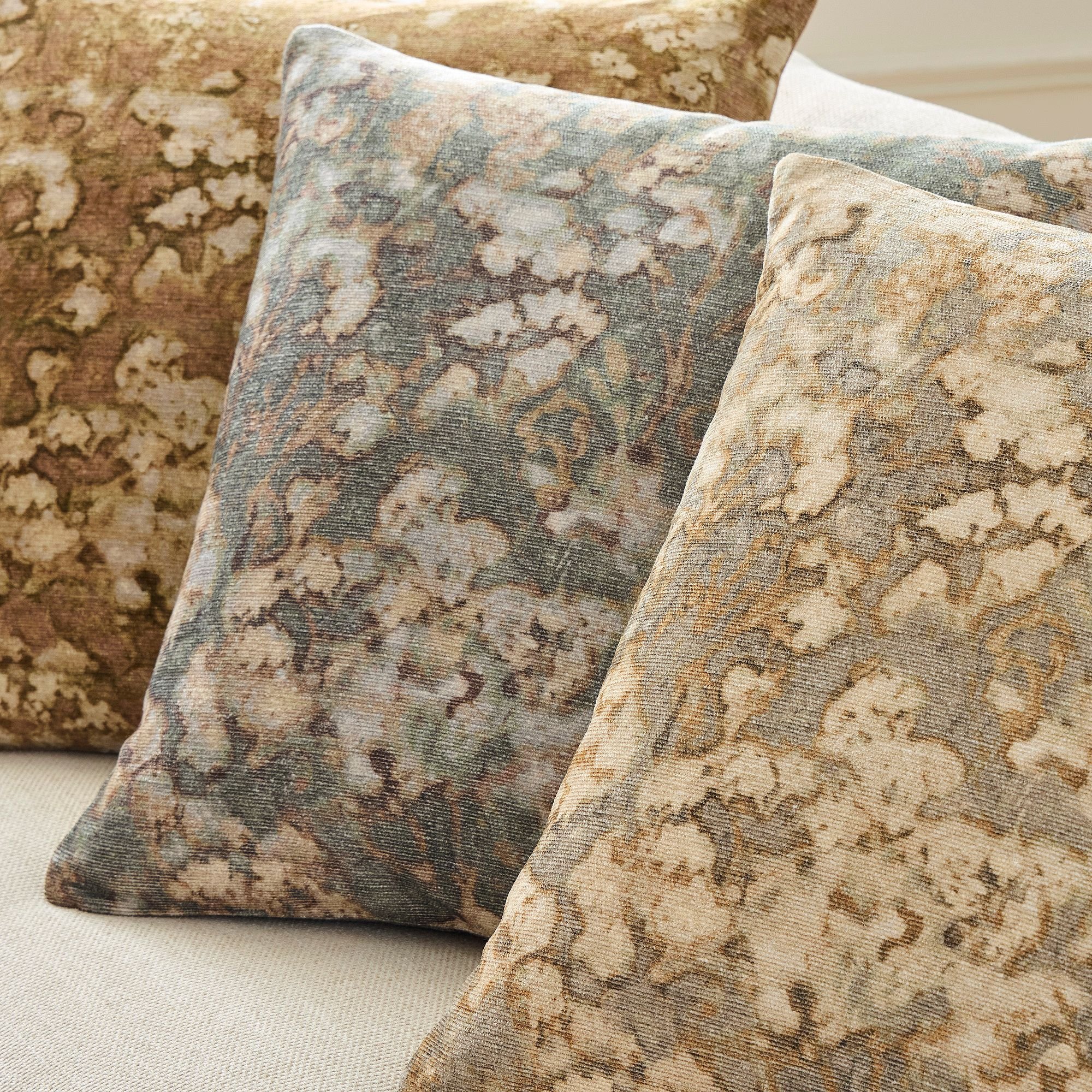 abstract-hydrangea-pillow-cover-2-xl.jpg