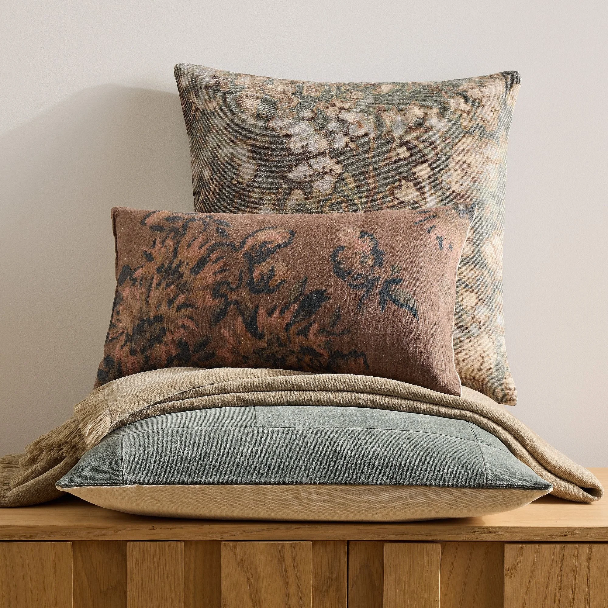 abstract-hydrangea-pillow-cover-1-xl.jpg