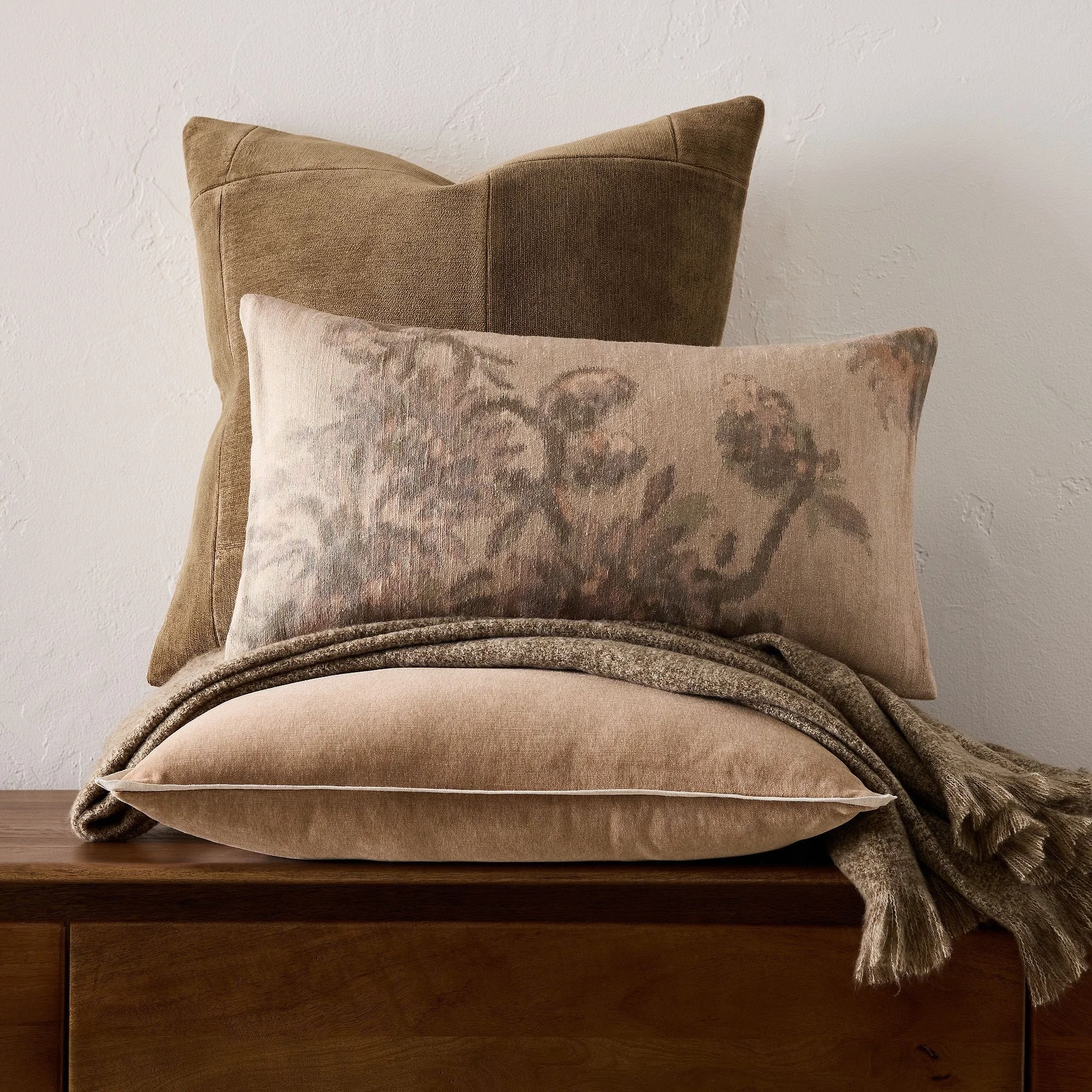blue-tapestry-pillow-cover-throw-set-xl.jpg