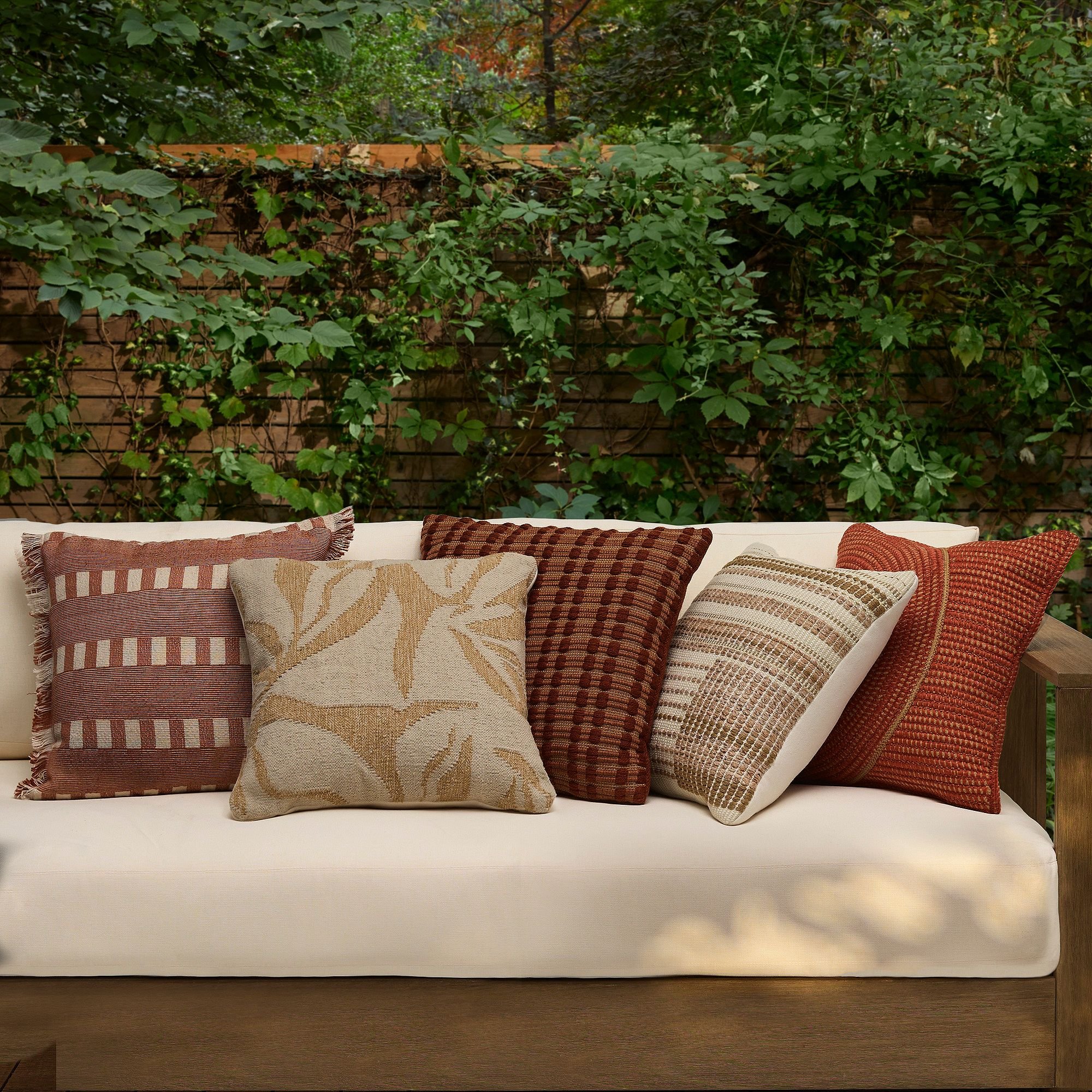 outdoor-chunky-linear-pillow-xl.jpg