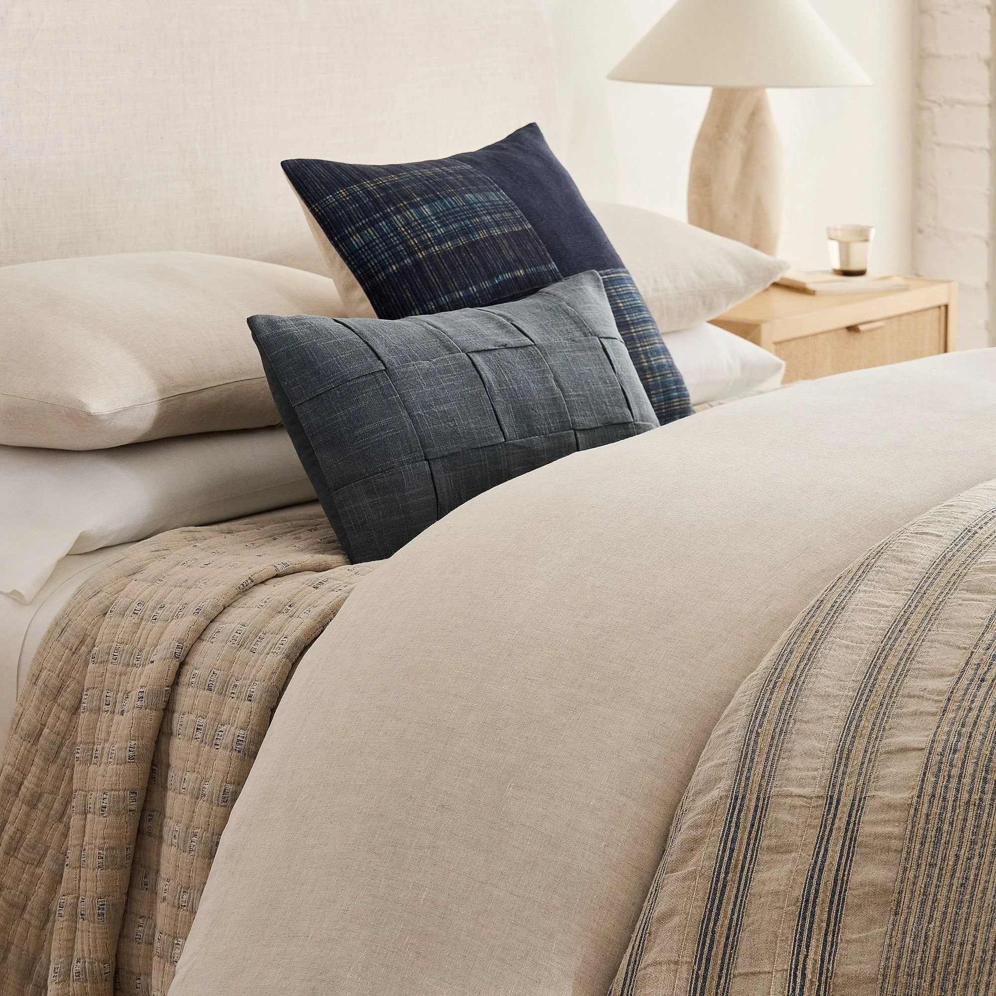 two-tone-cotton-jacquard-blanket-xl (1).jpg