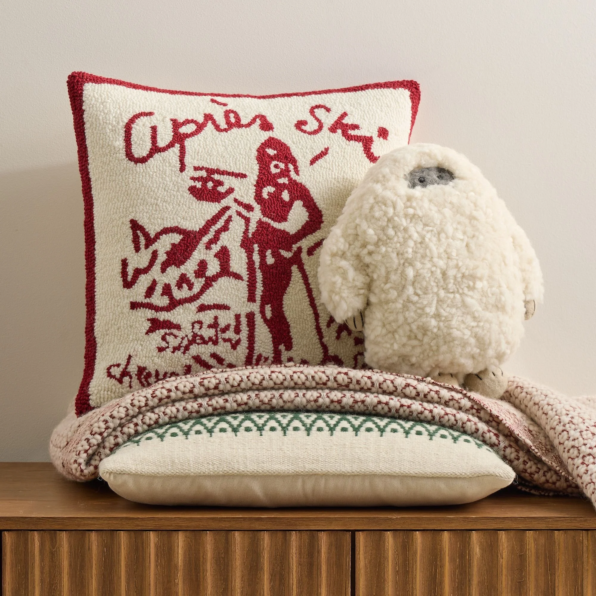 apres-ski-pillow-cover-xl.jpg