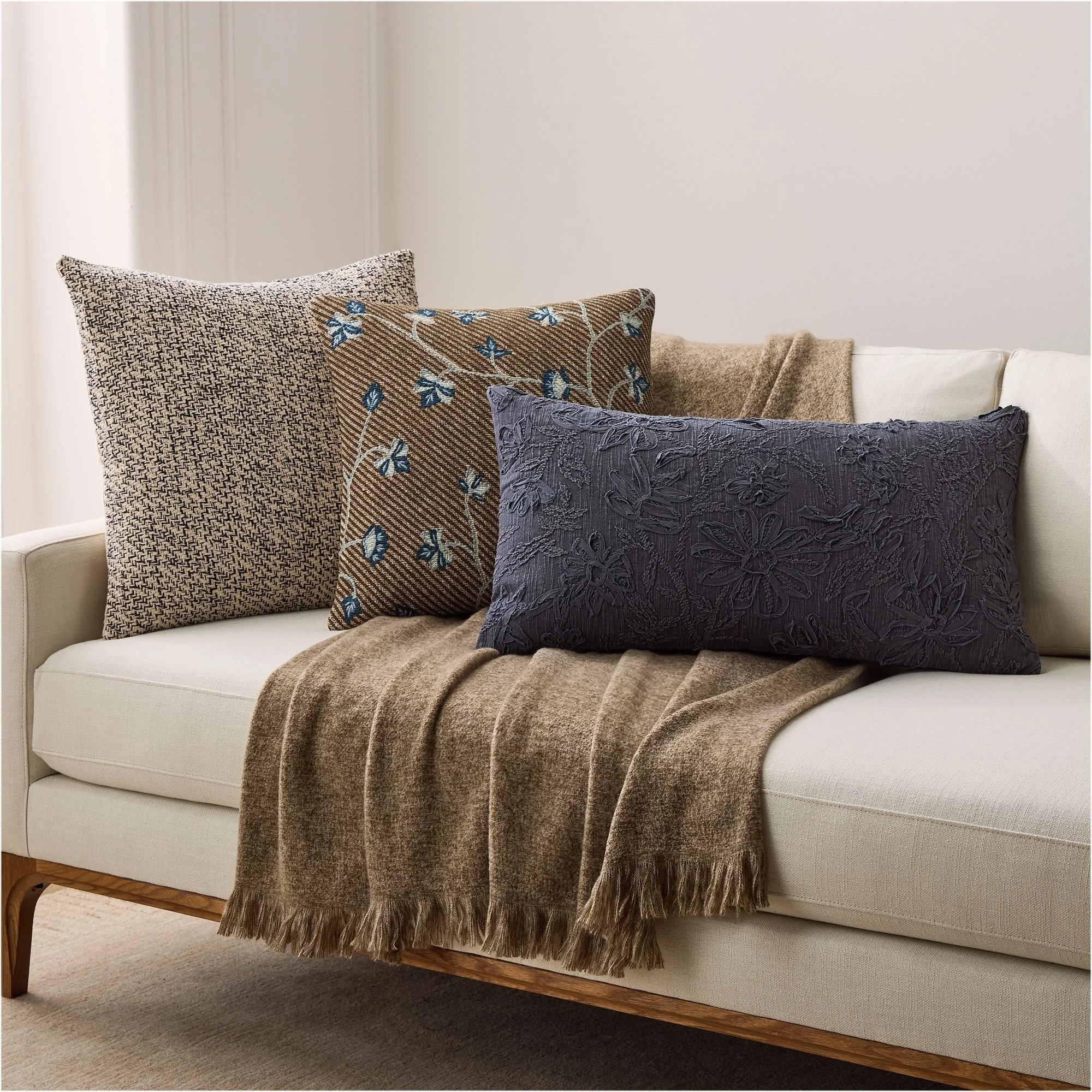 floral-texture-mix-pillow-throw-set-4-xl.jpg
