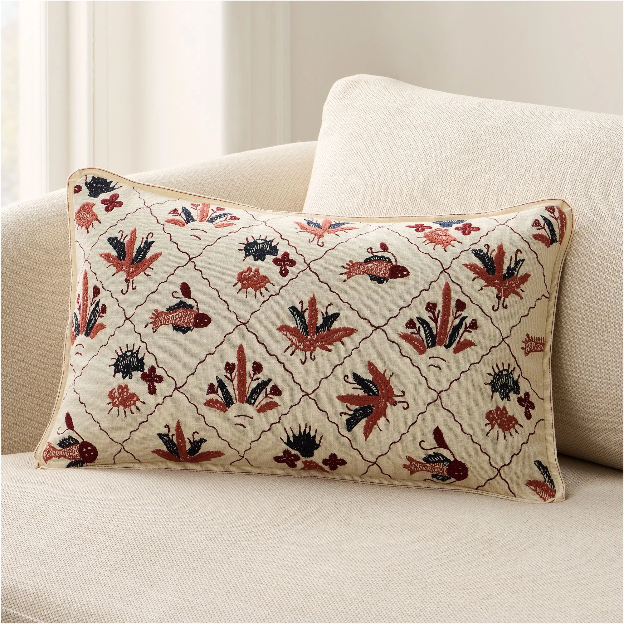 abstract-conversationalist-pillow-cover-1-xl.jpg