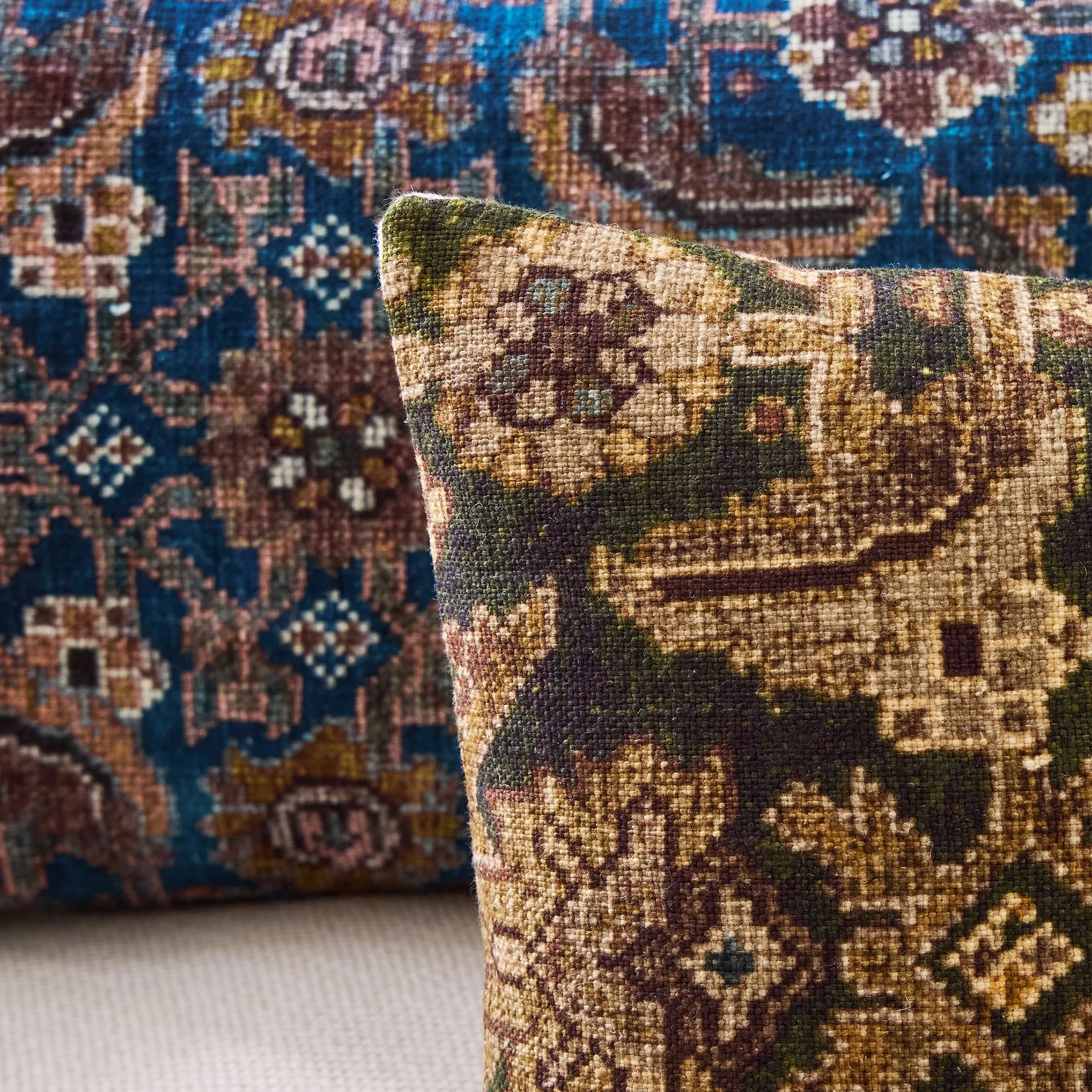 ellis-pillow-cover-xl.jpg