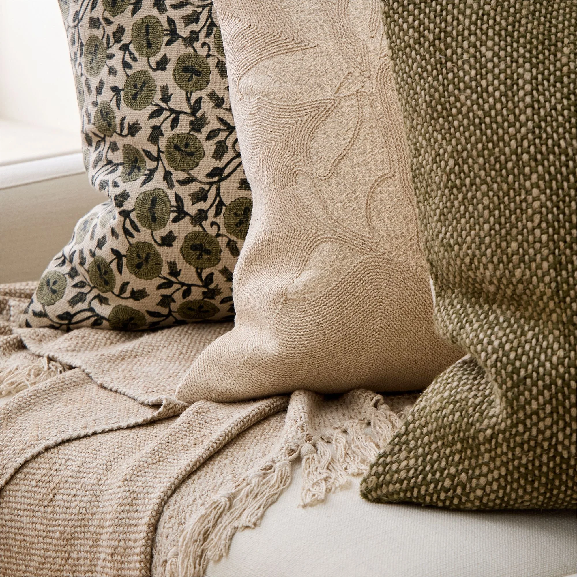 earthy-blooms-pillow-cover-throw-set-xl.jpg