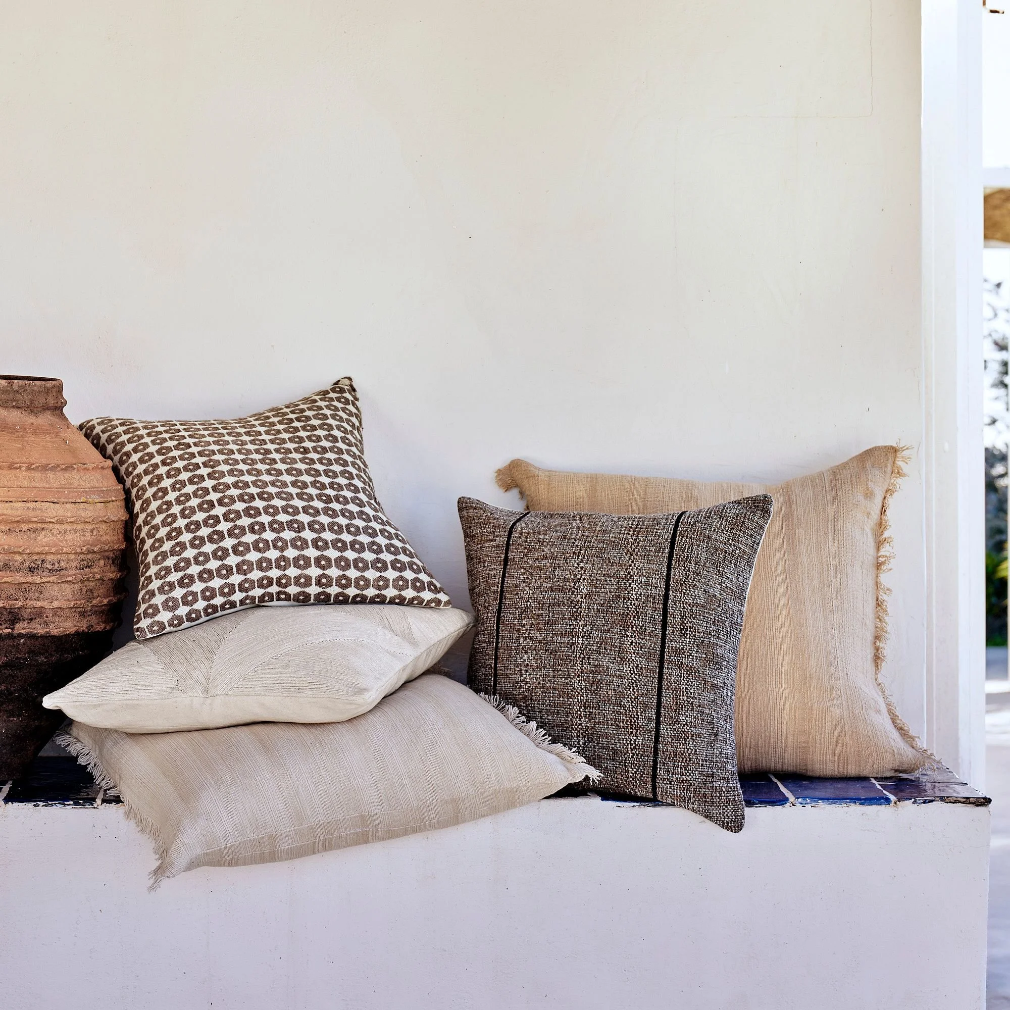 jute-geo-pillow-cover-xl.jpg