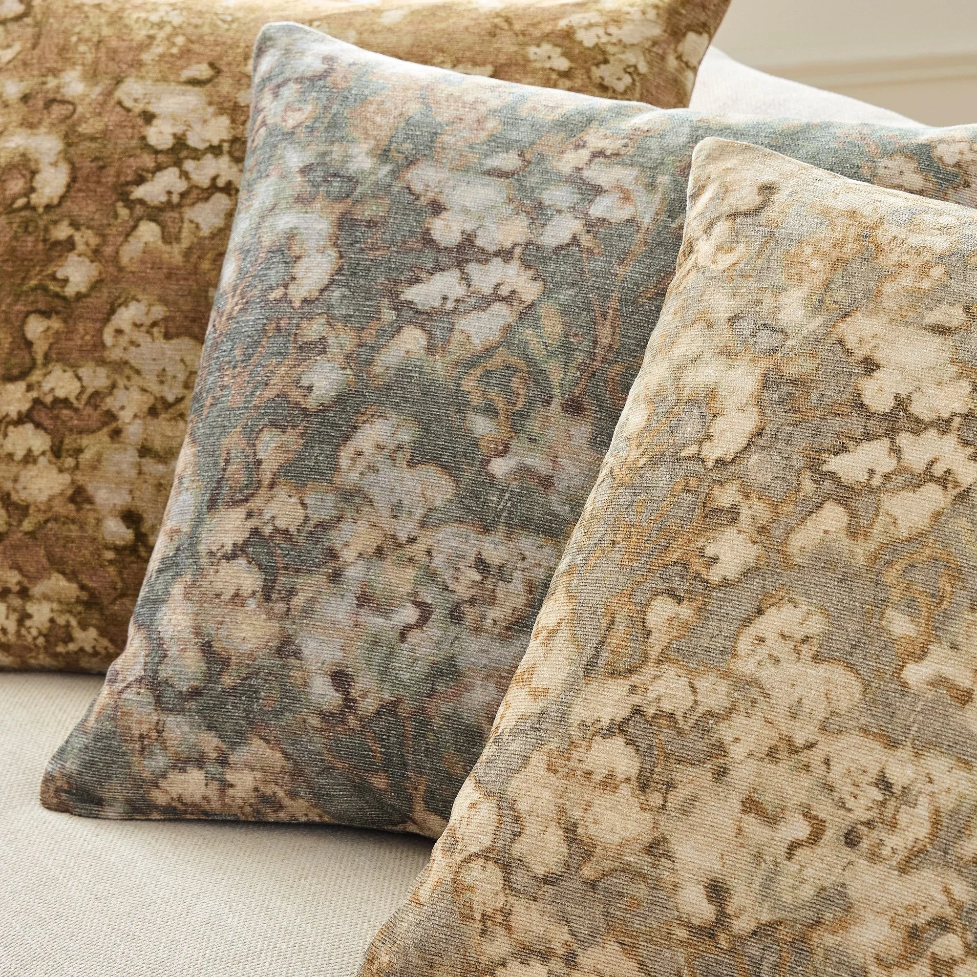 abstract-hydrangea-pillow-cover-2-xl.jpg