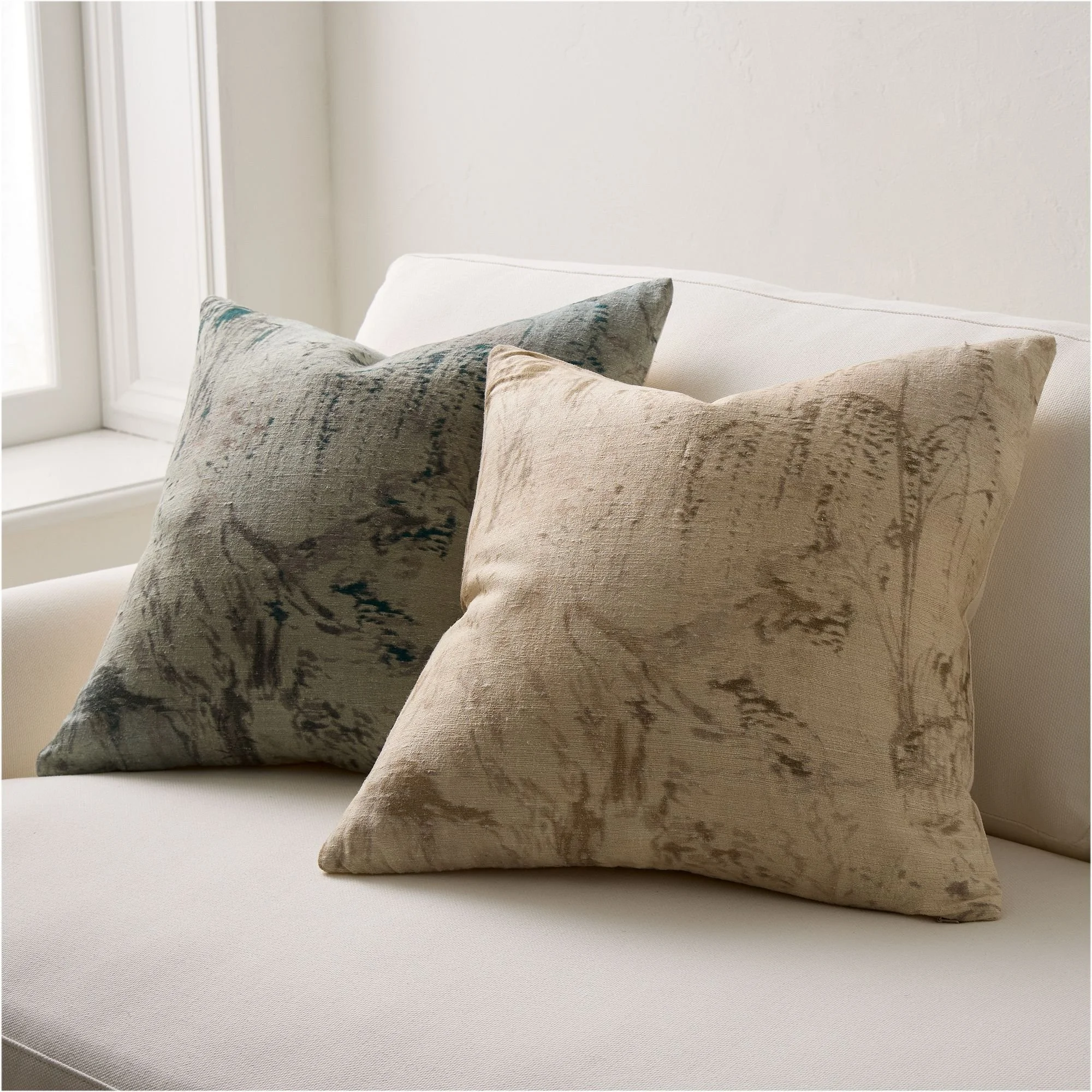 abstract-tapestry-pillow-cover-xl (1).jpg