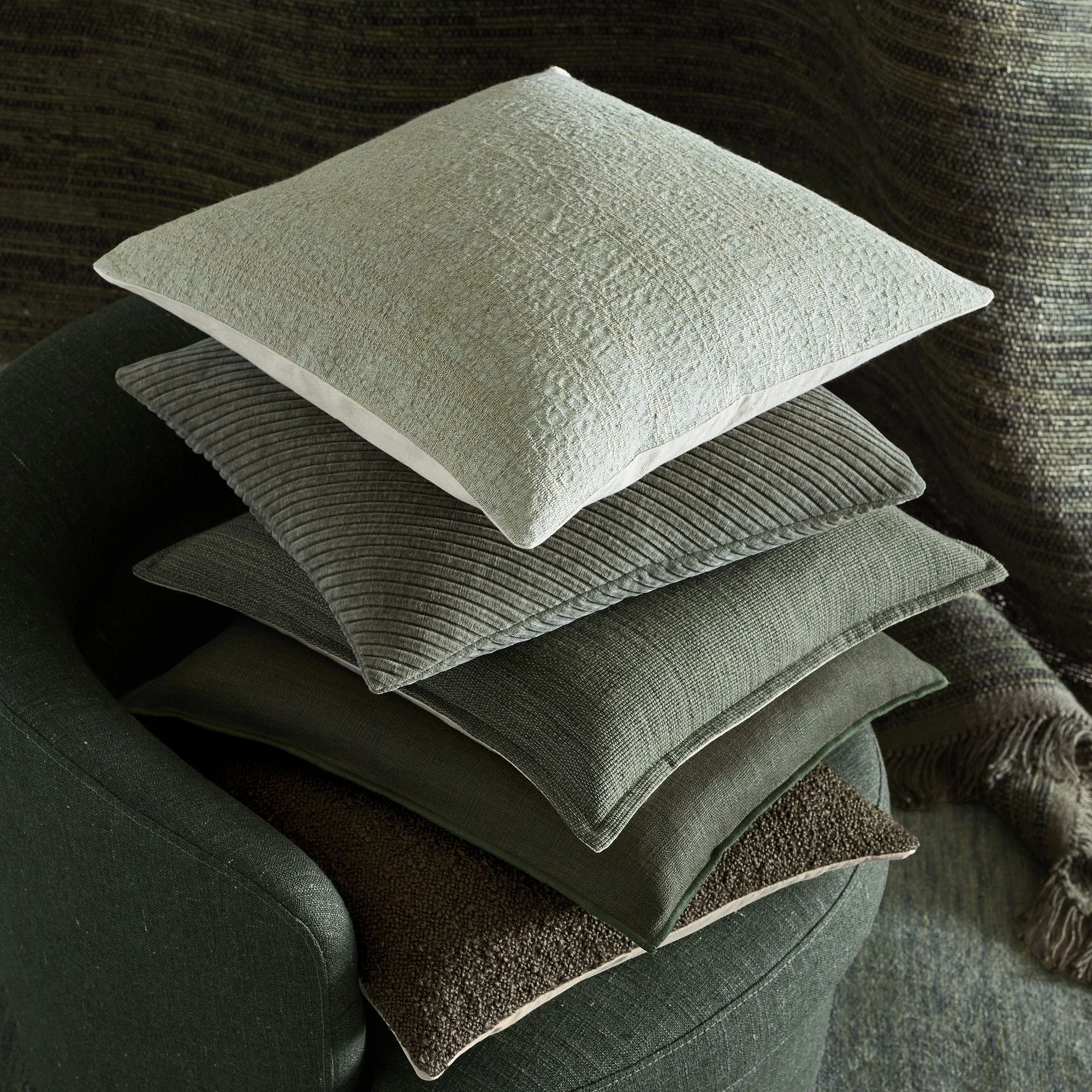 channeled-weave-pillow-cover-xl.jpg