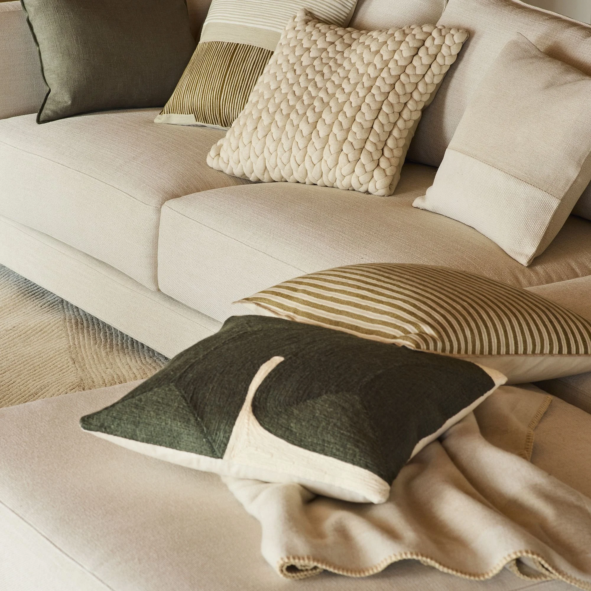 modern-shape-pillow-cover-xl (1).jpg