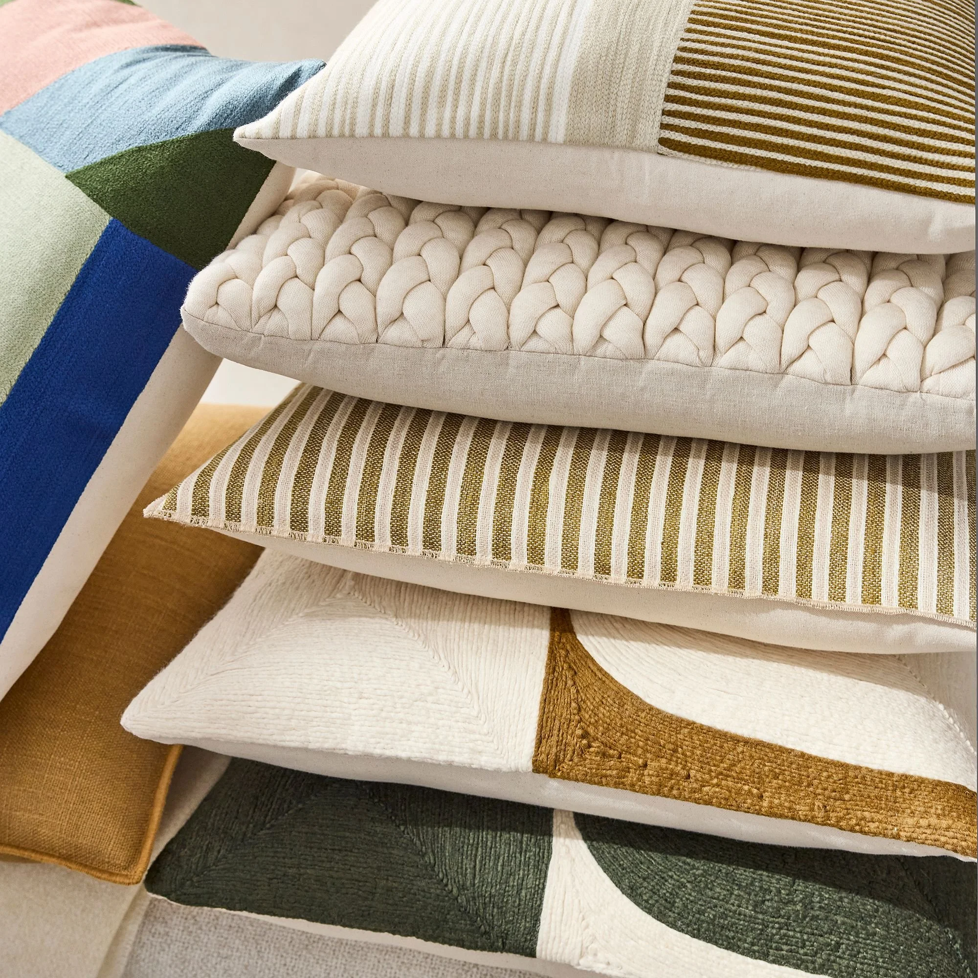 modern-shape-pillow-cover-xl (2).jpg