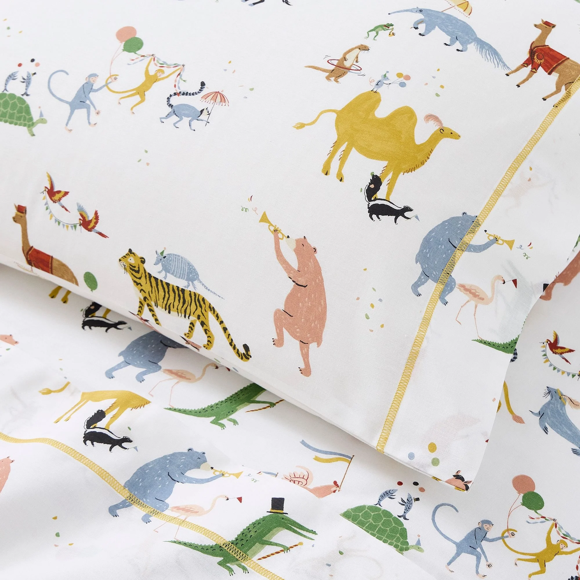 kids-animal-party-bedding-set-5-xl.jpg